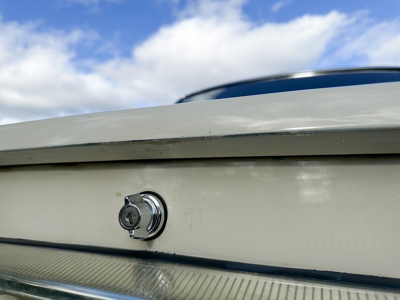 Exterior image of 1967 Volvo 144 1.8 