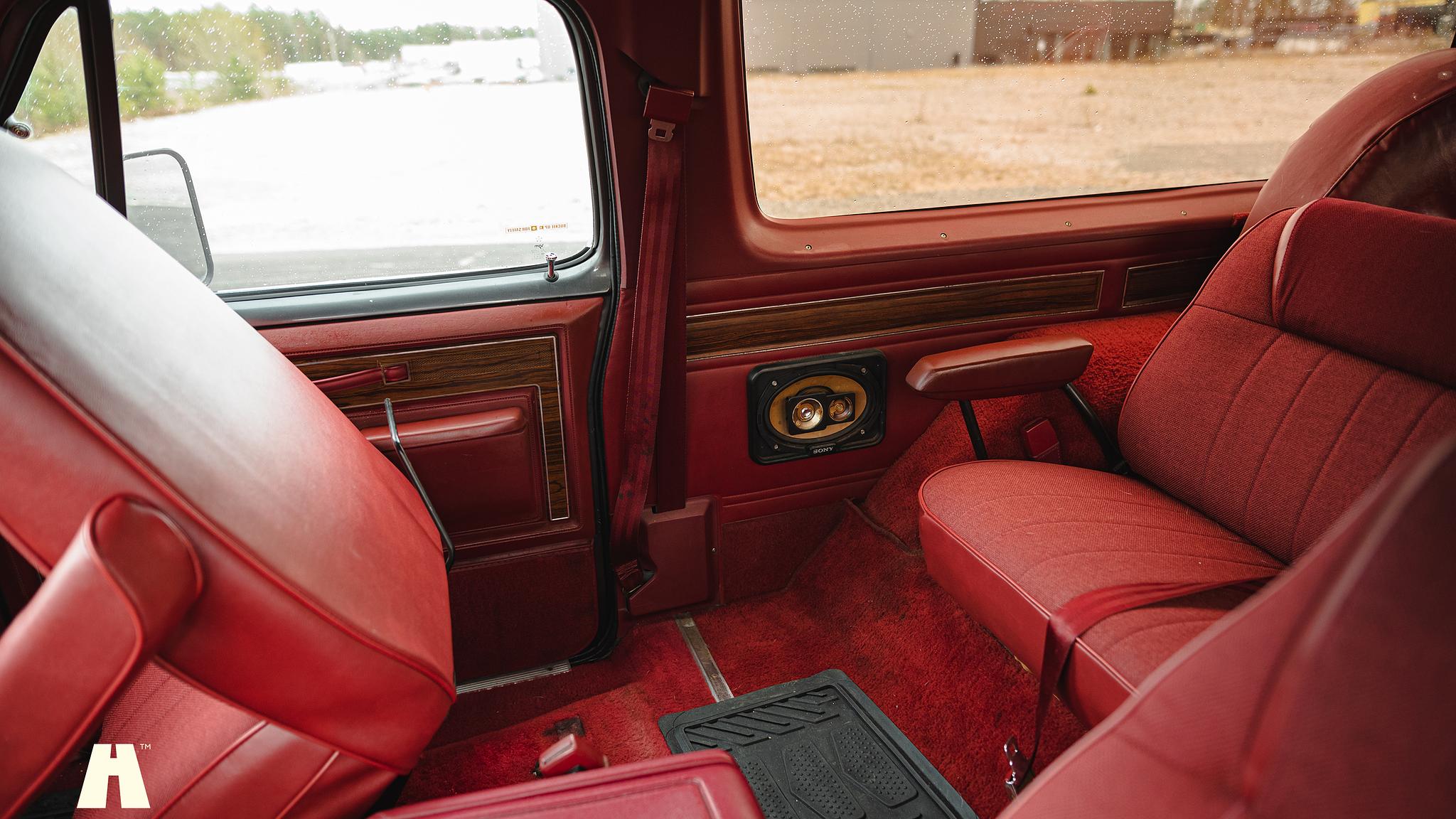 Interior image of 1986 Dodge Ramcharger