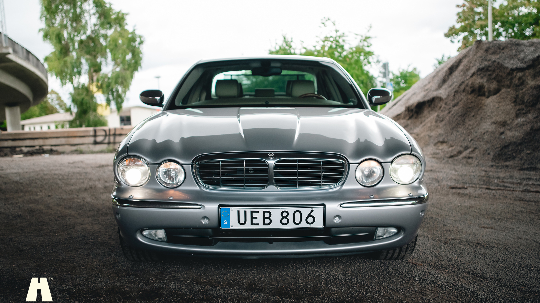 Exteriörbild på 2003 Jaguar XJ Super V8