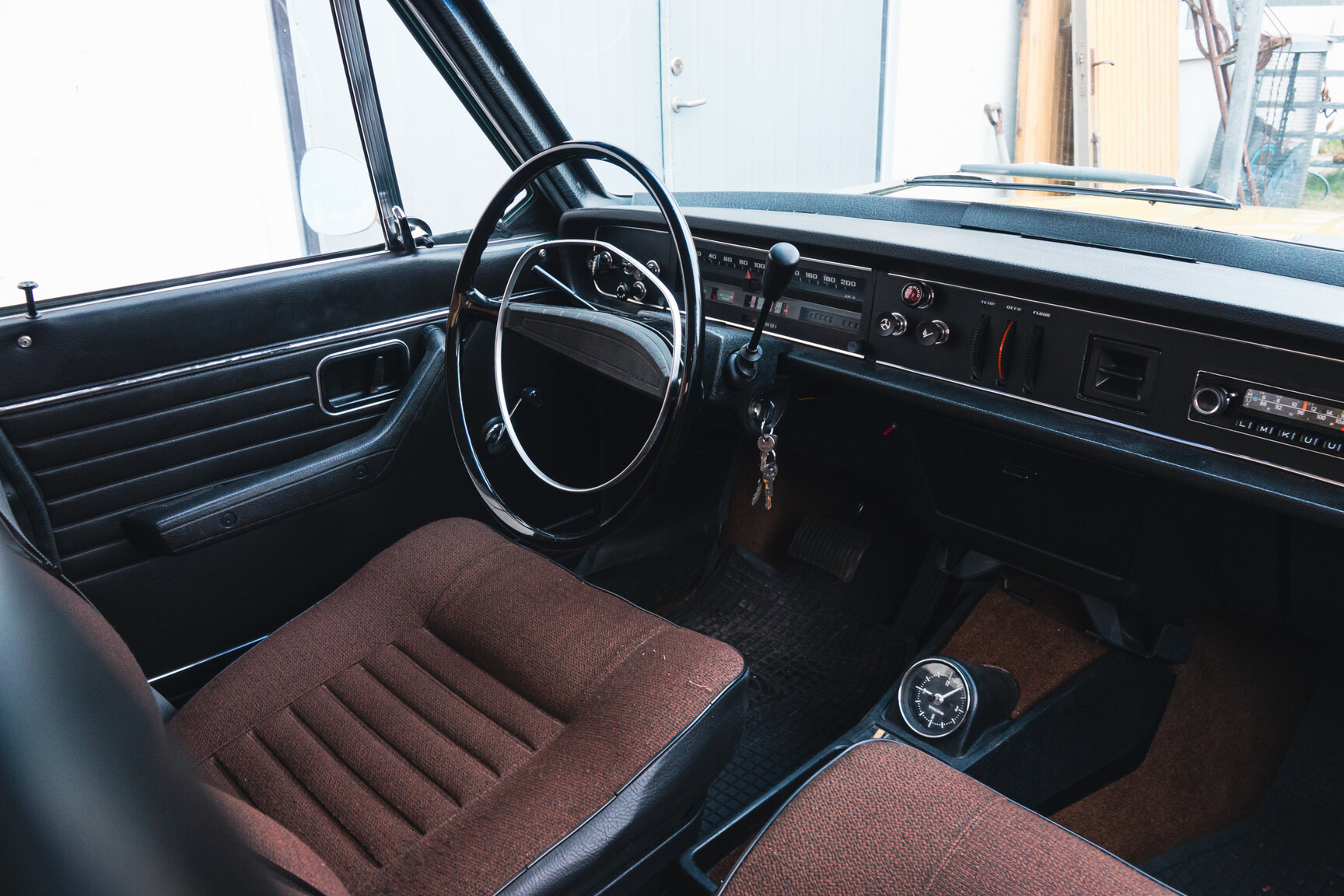 Interior image of 1971 Volvo 144 2.0 Automat