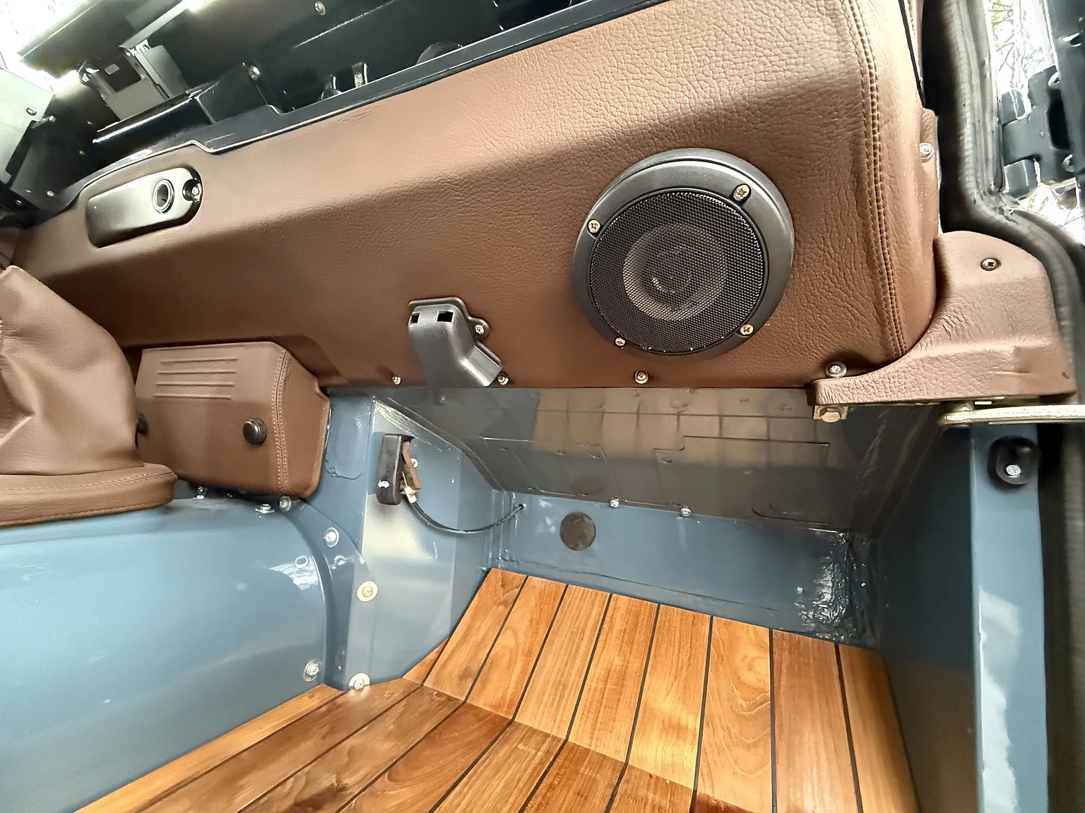 Interiörbild 2000 Land Rover Defender 110 C (28)