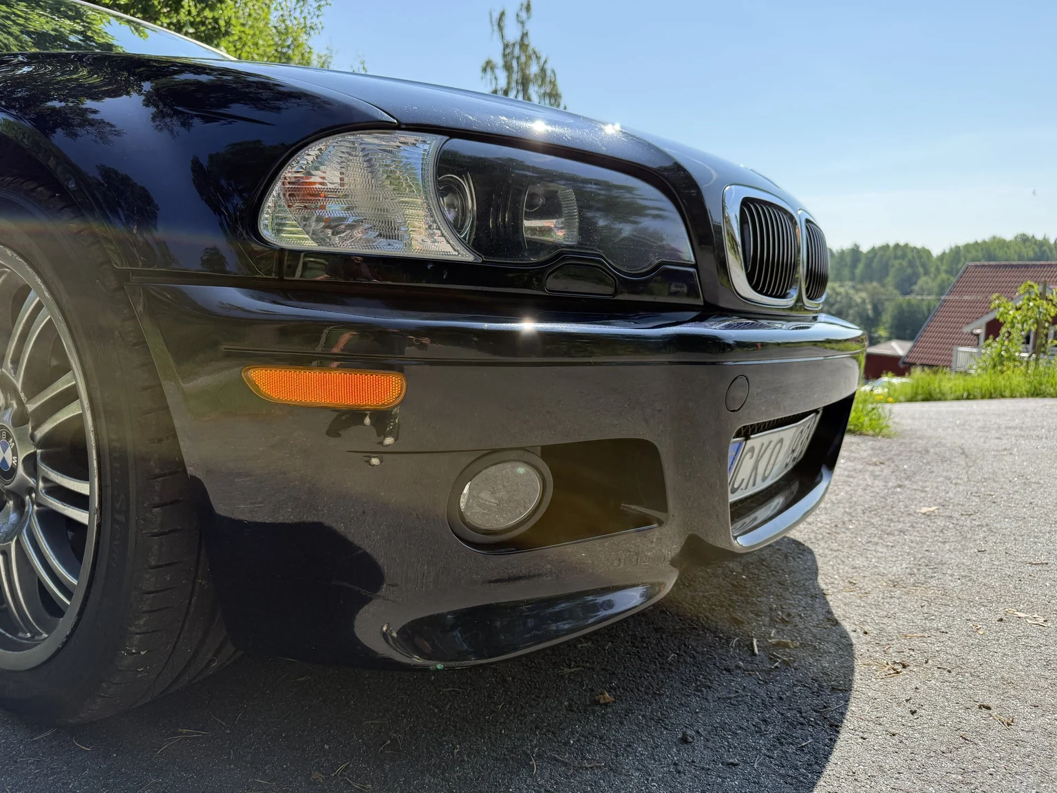Exterior image of 2004 BMW M3 Coupé (14)