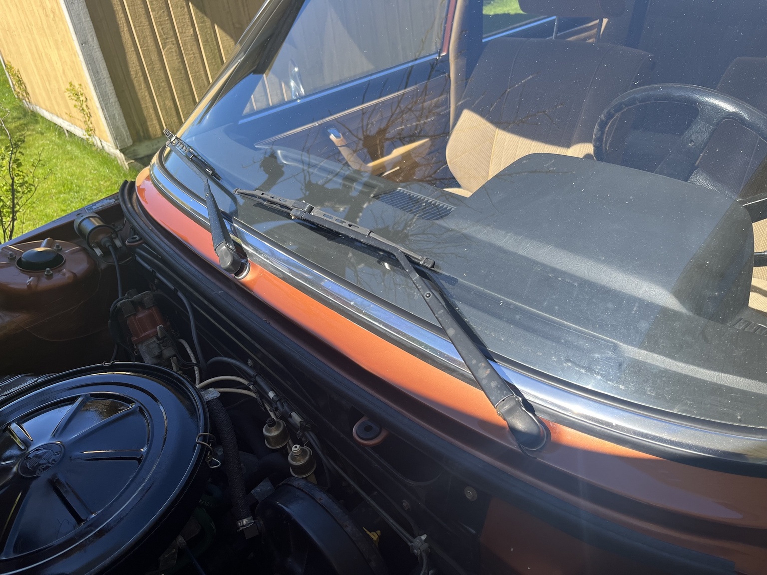 Exterior image of 1977 BMW 518 (25)