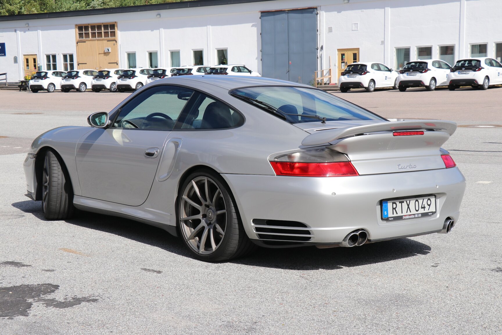 Exteriörbild på 2001 Porsche 911 Turbo