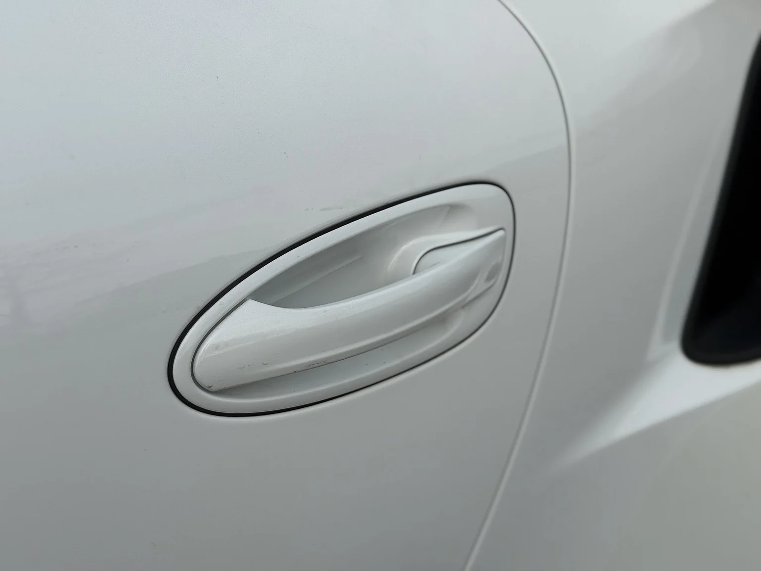 Exteriörbild på 2016 Porsche 911 GT3 RS (24)