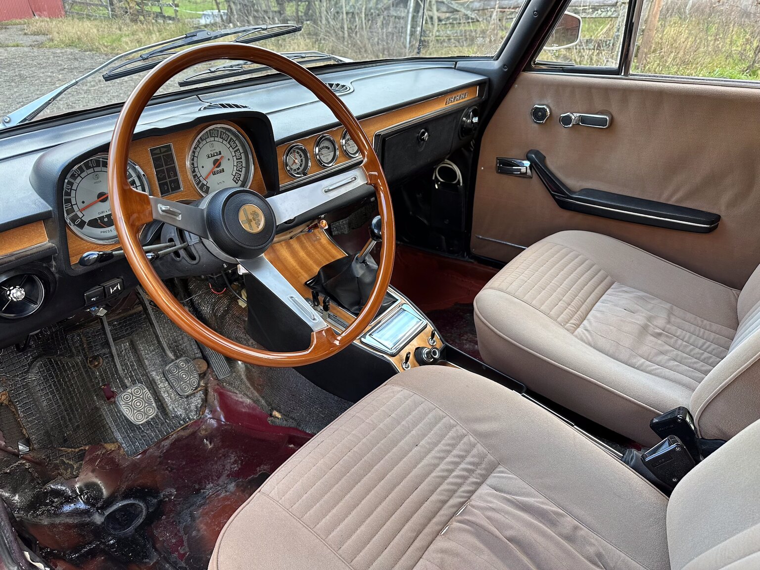 Interiörbild 1973 Alfa Romeo Berlina 2000