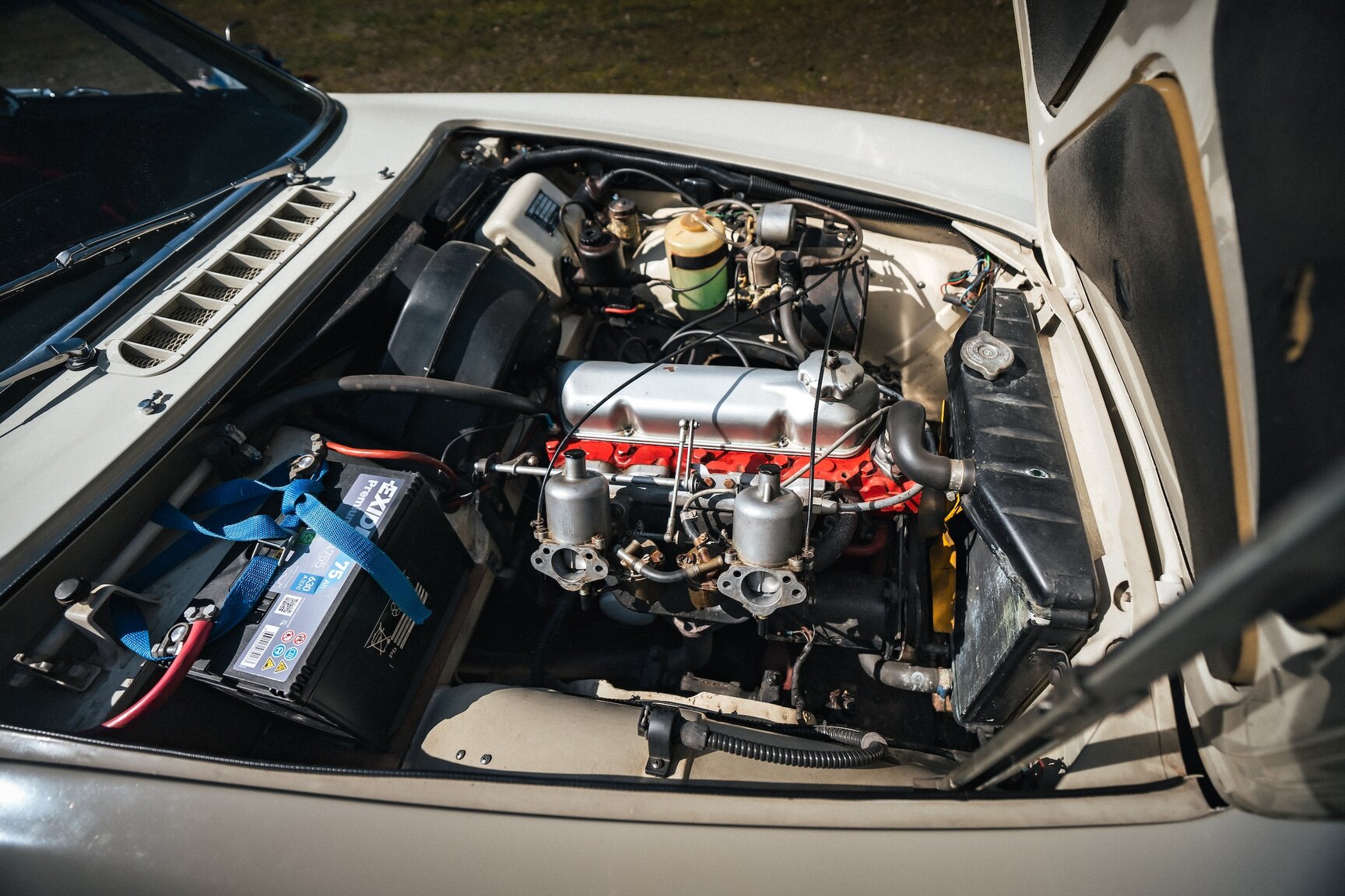 Image of 1963 Volvo 1800 S (1) mechanics