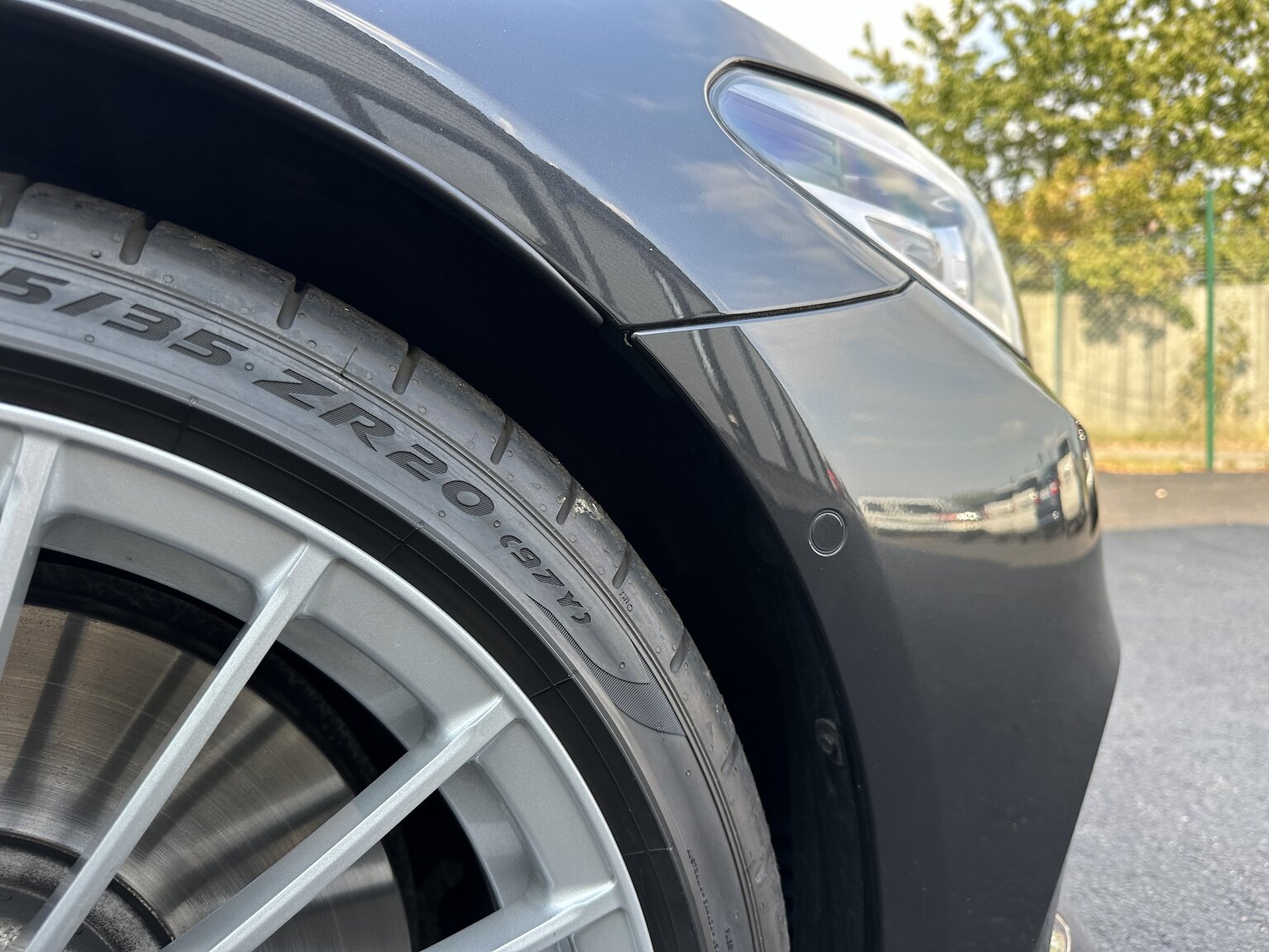 Exterior image of 2019 ALPINA B5 S Bi-Turbo Sedan ALLRAD