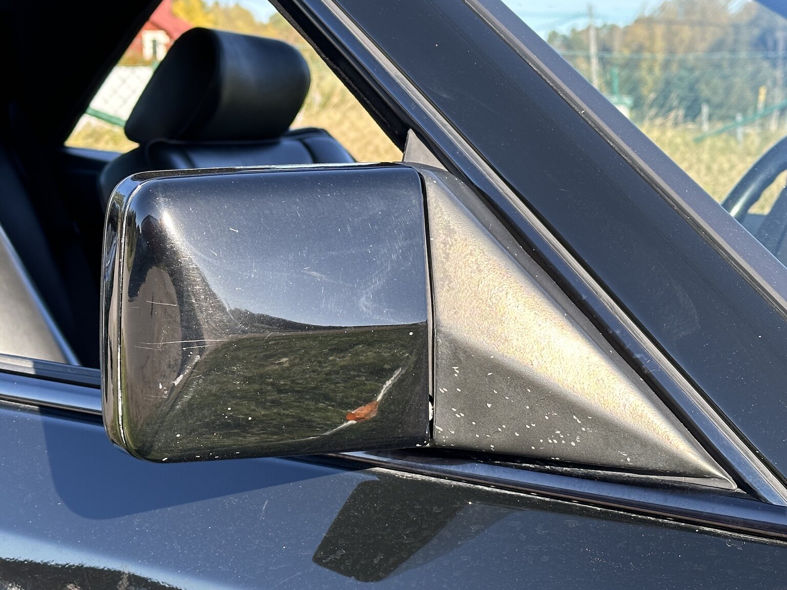 Exteriörbild på 1990 Mercedes-Benz 300 CE 24V