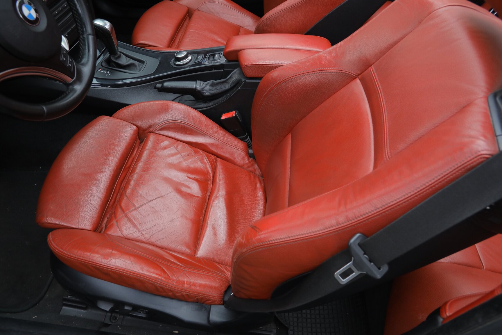 Interior image of 2008 BMW 325D Cabriolet