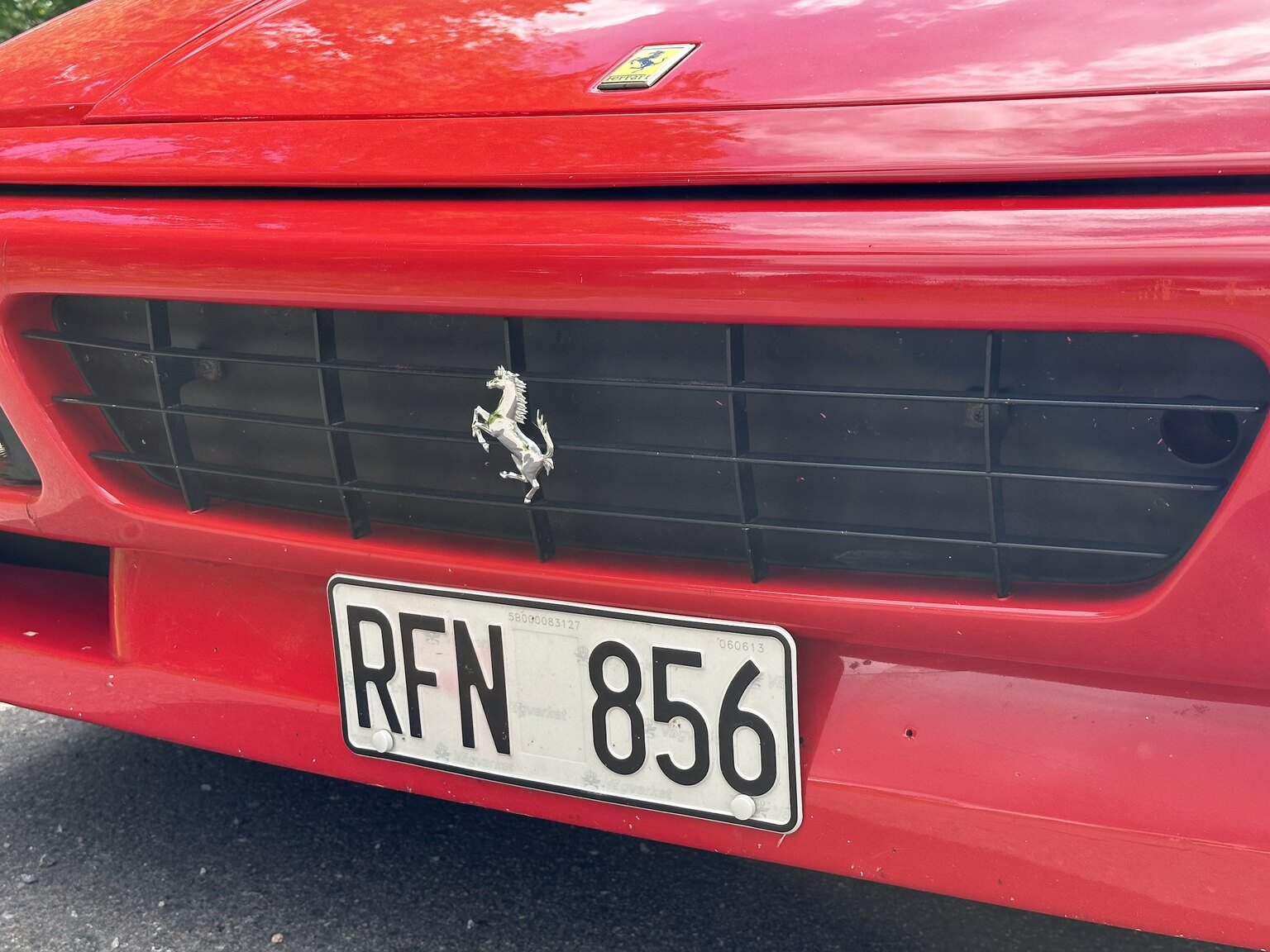 Exteriörbild på 1990 Ferrari 348 (68)