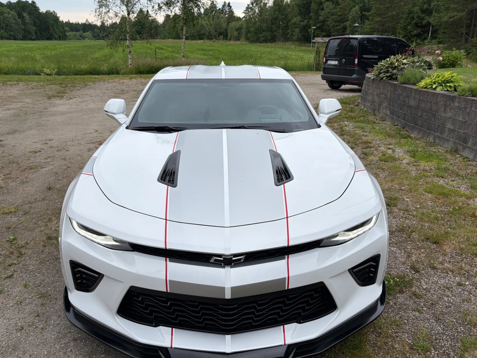 Exteriörbild på 2017 Chevrolet Camaro SS (52)
