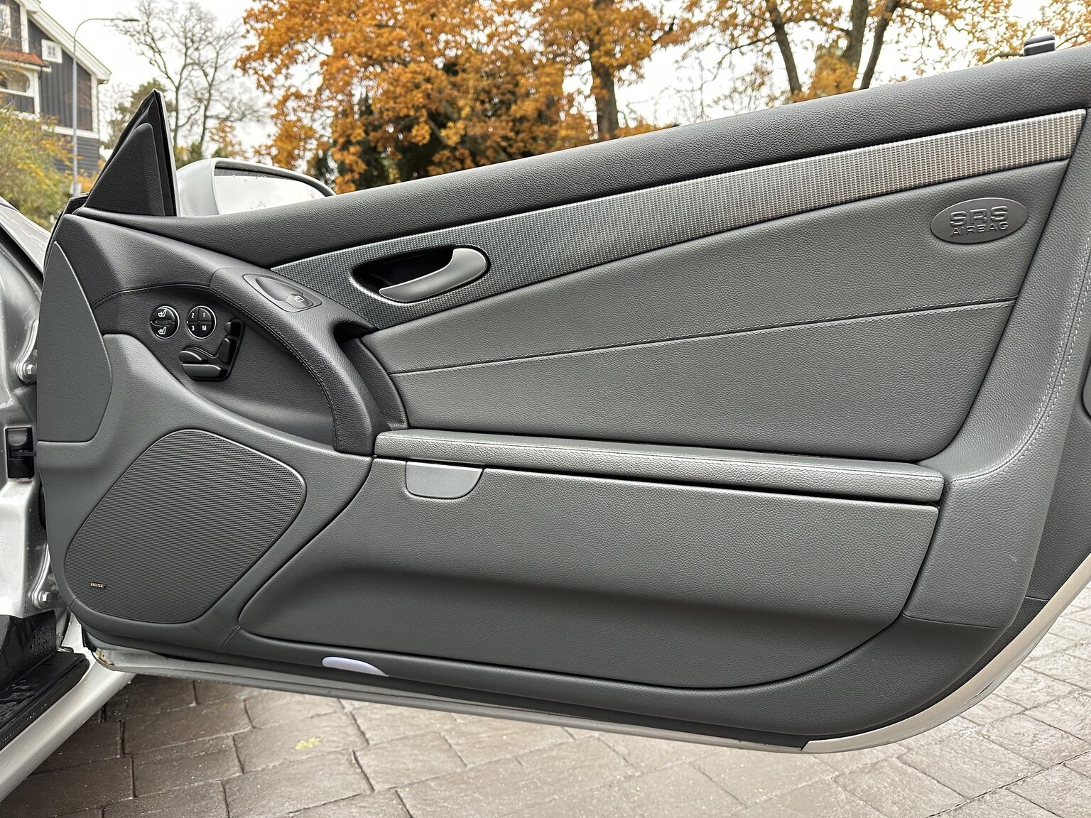 Interiörbild 2005 Mercedes-Benz SL 350