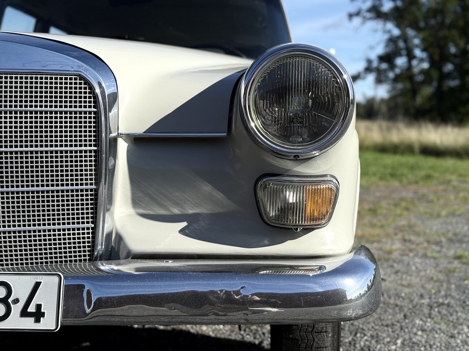 Exteriörbild på 1967 Mercedes-Benz 200D Safari