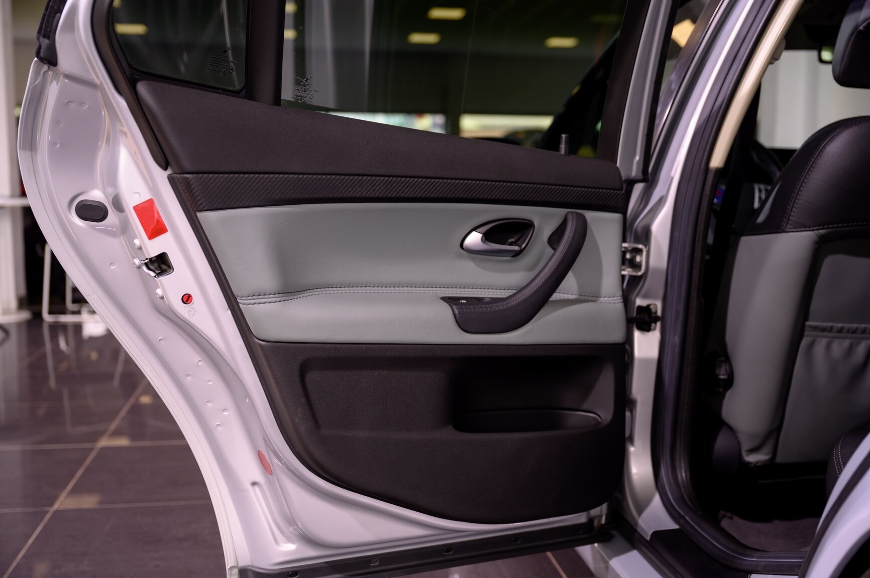 Innenraumfoto von 2008 SAAB 9-3 Aero SportSedan Silver Beast SFRO
