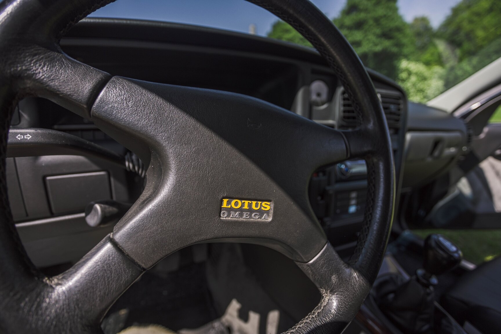 Interior image of 1991 Lotus Omega