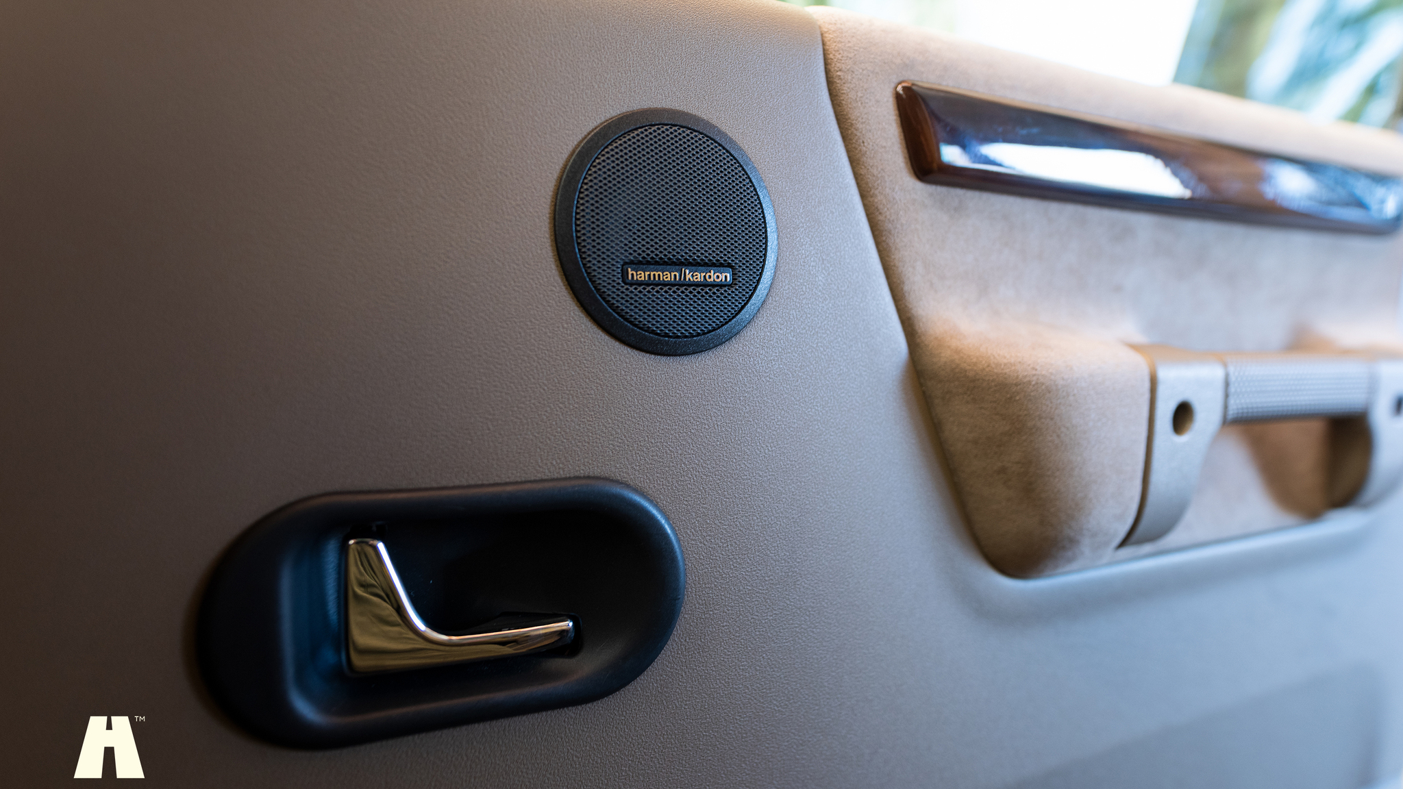 Interior image of 1999 Land Rover Discovery 2