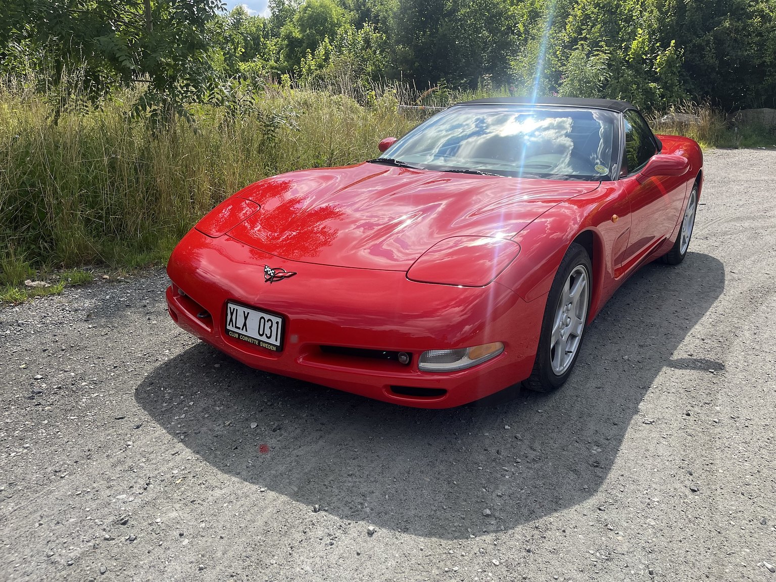 Exterior image of 2000 Chevrolet Corvette Cabriolet