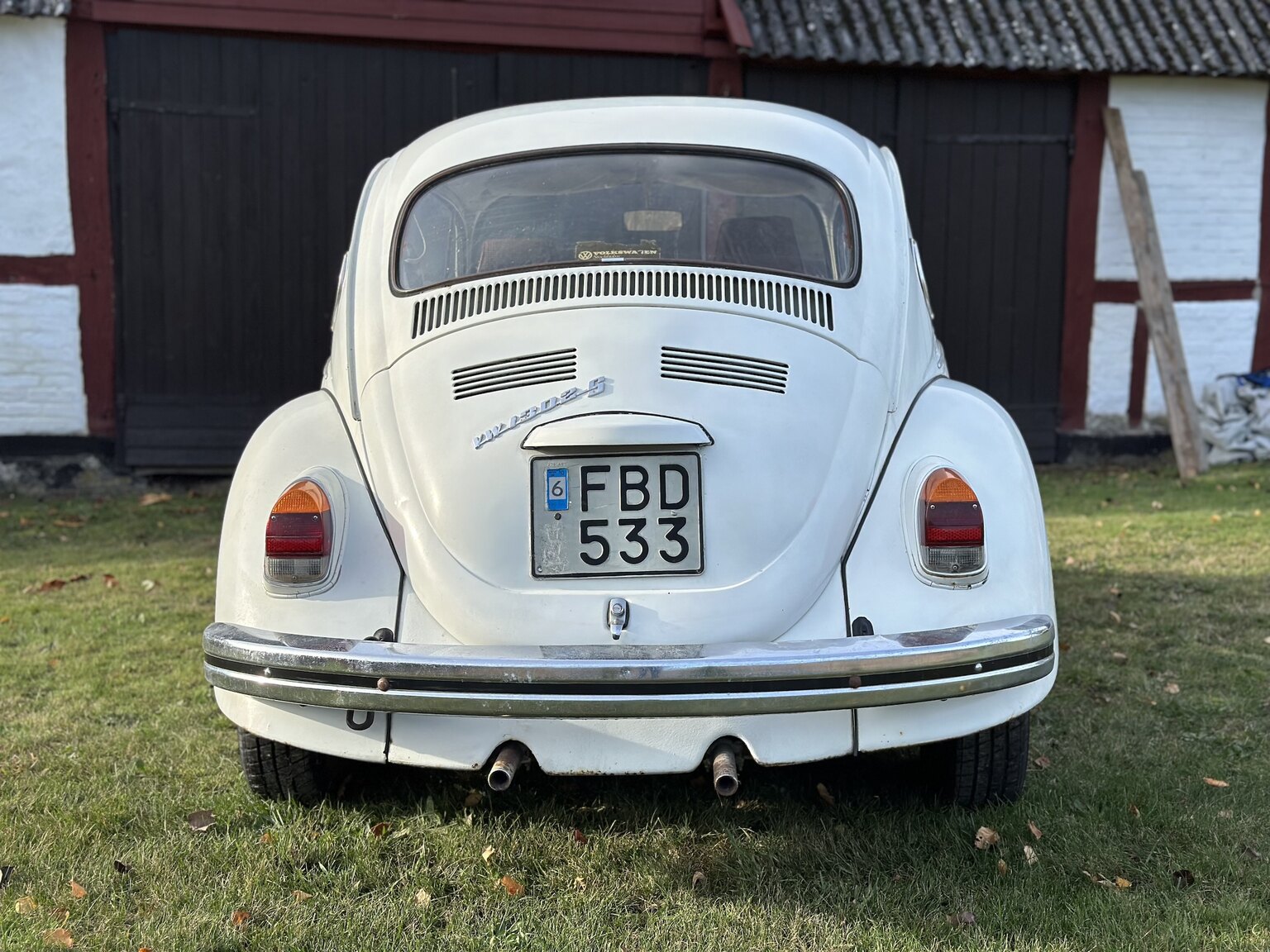 Exterior image of 1971 Volkswagen Beetle 1302 S