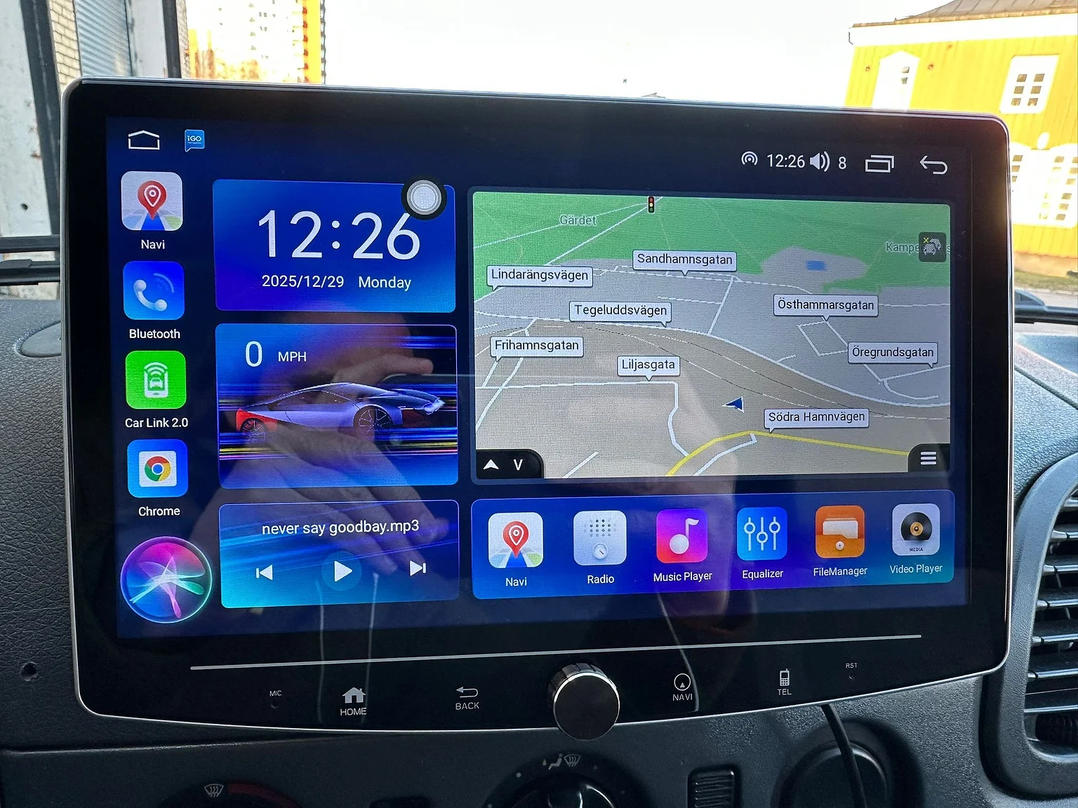 Interiörbild 2004 Mercedes-Benz Sprinter 4x4 Campervan/Overlander (9)