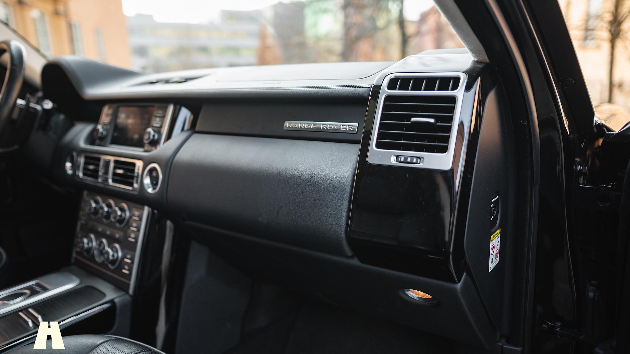 Interior image of 2012 Land Rover Range Rover Westminster TDV8 (L322)