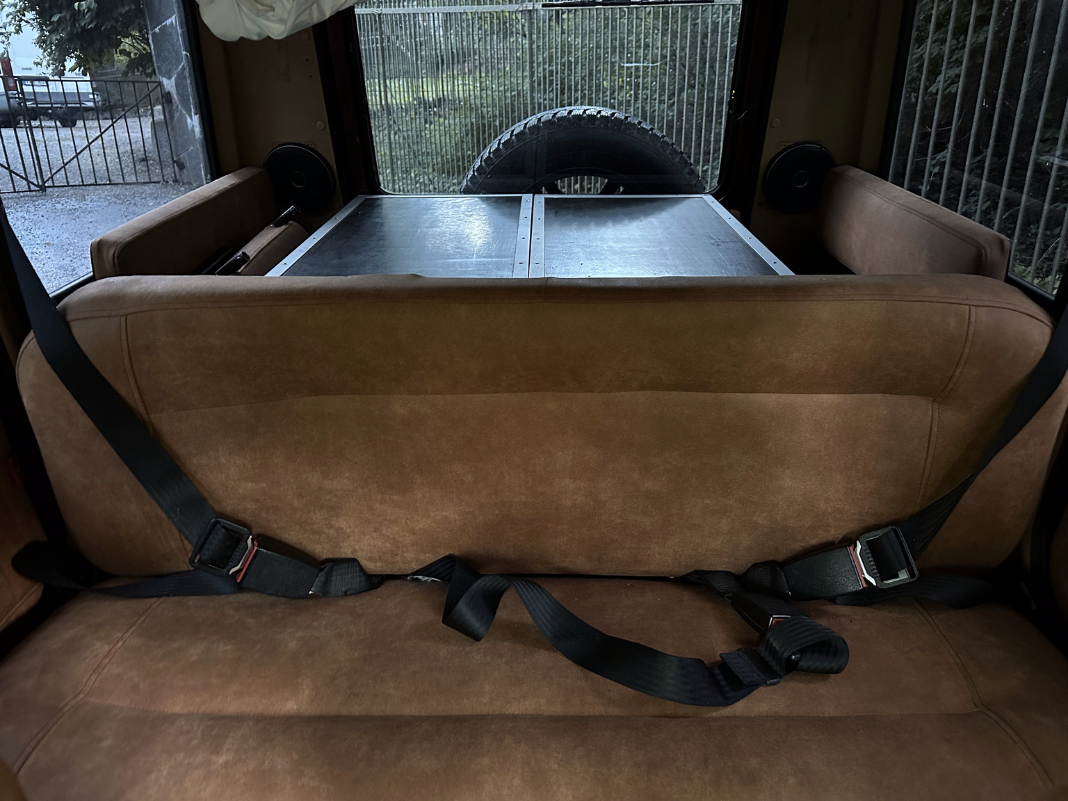 Innenraumfoto von 1986 Mercedes 280 GE