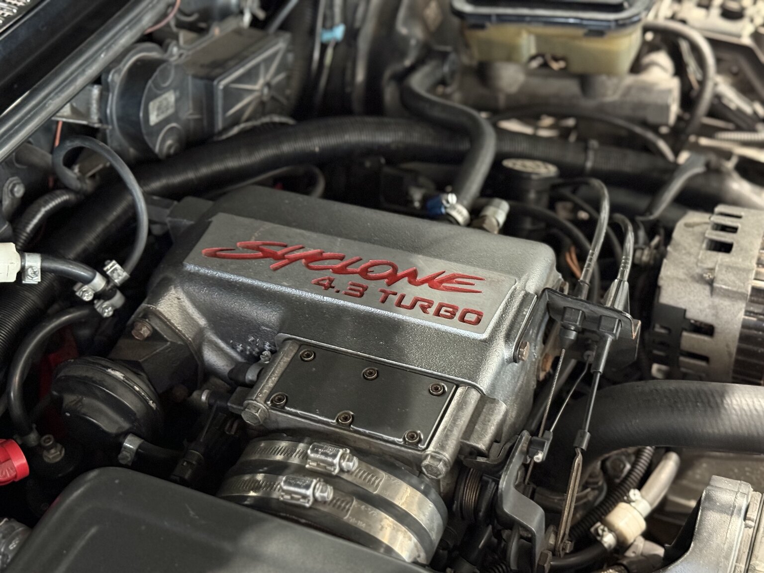 Image of 1992 GMC Typhoon  mechanics