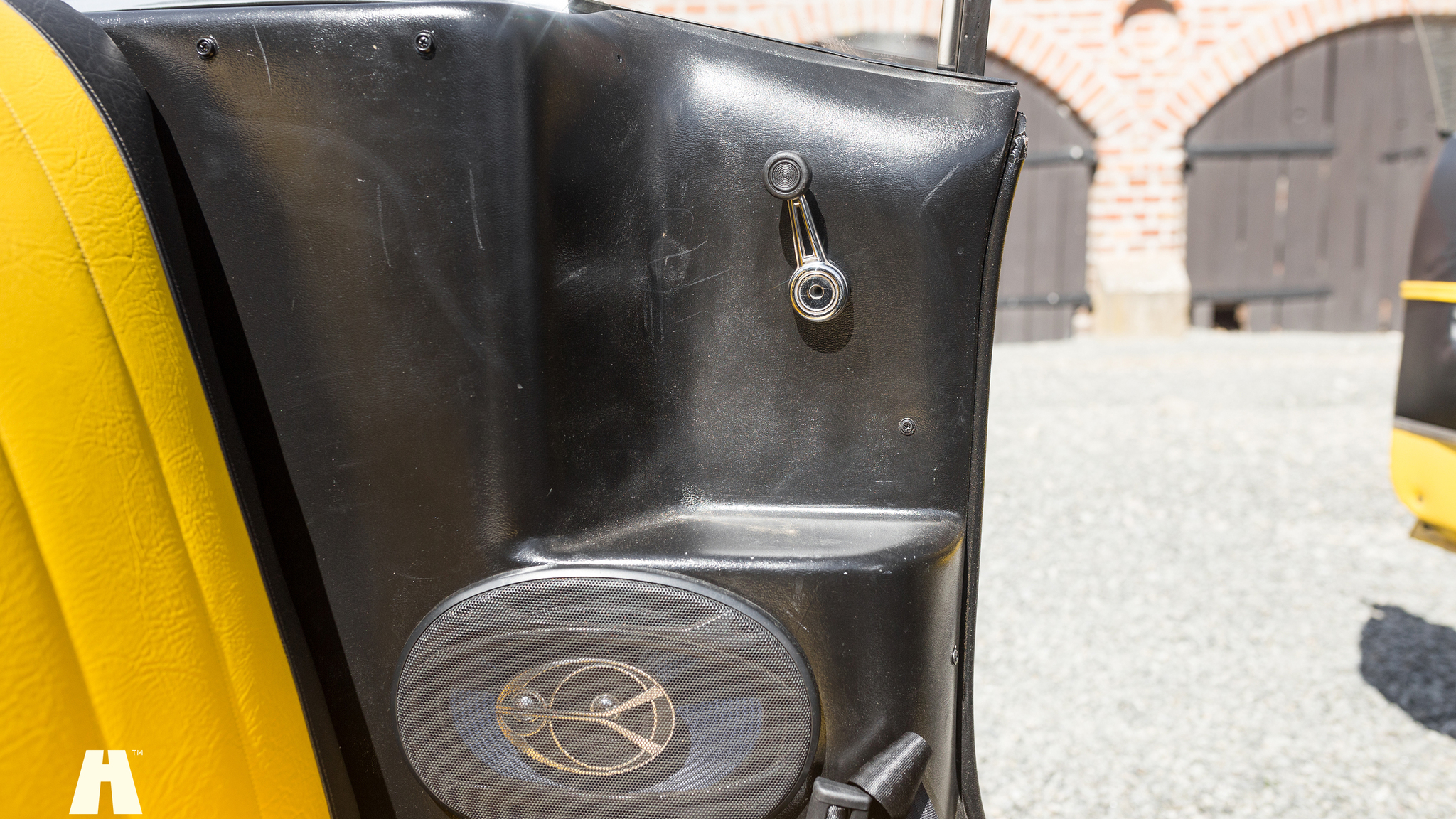 Interior image of 1971 Ford Mustang 429 Cabriolet (65)