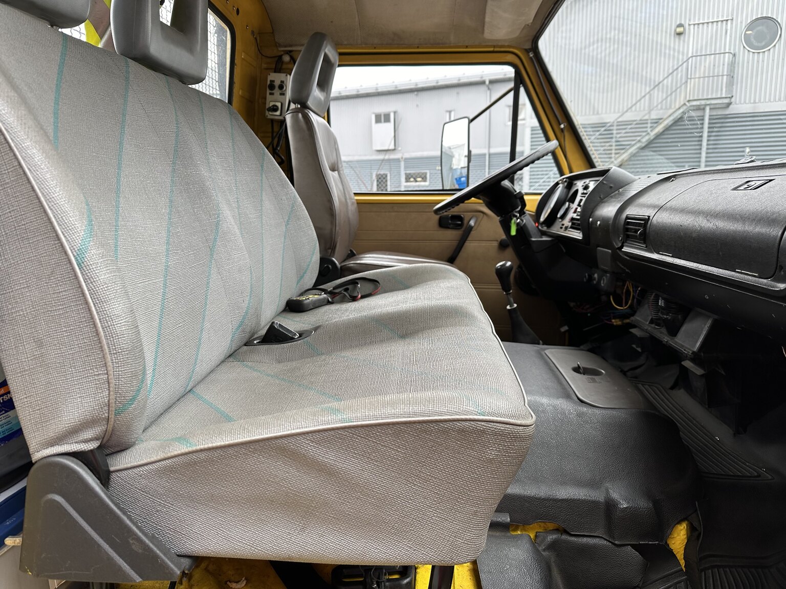 Innenraumfoto von 1981 Volkswagen LT45 biltransport (18)