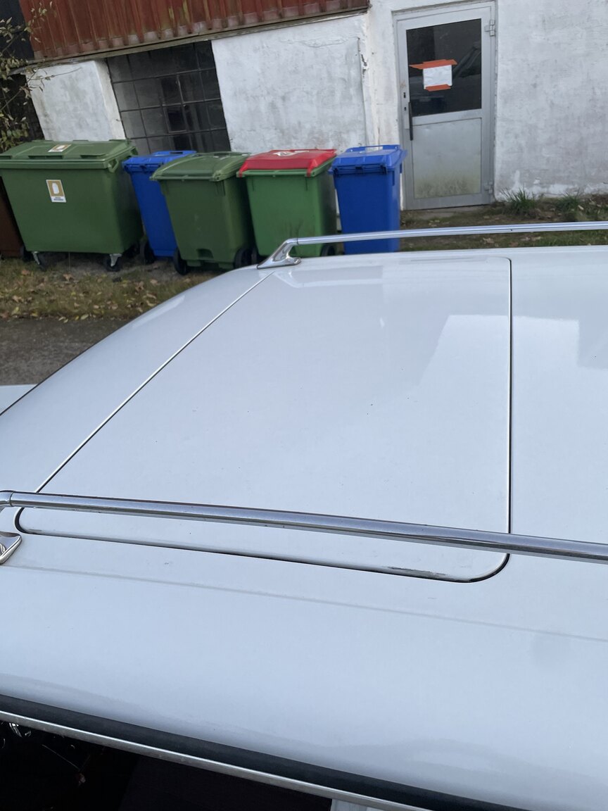 Exteriörbild på 1983 Mercedes-Benz 300 TDT