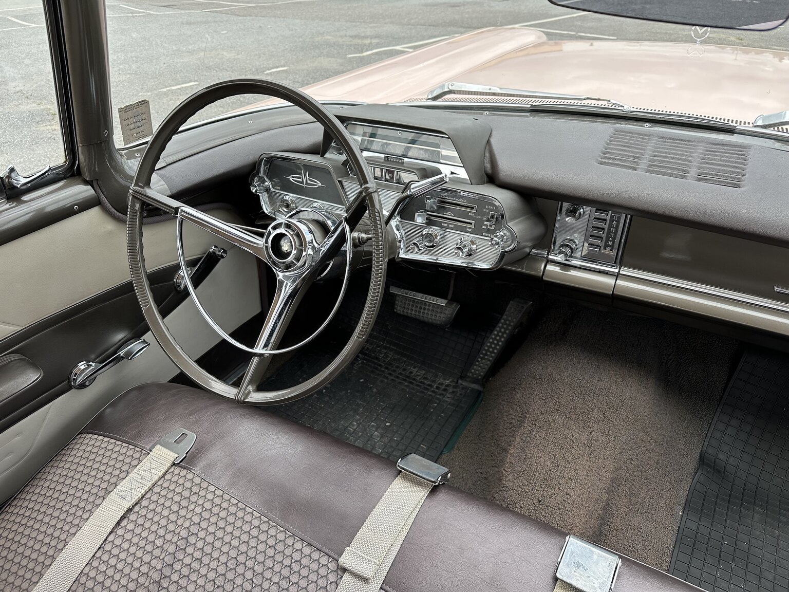 Interior image of 1959 Mercury Monterey 4-door Hardtop Cruiser