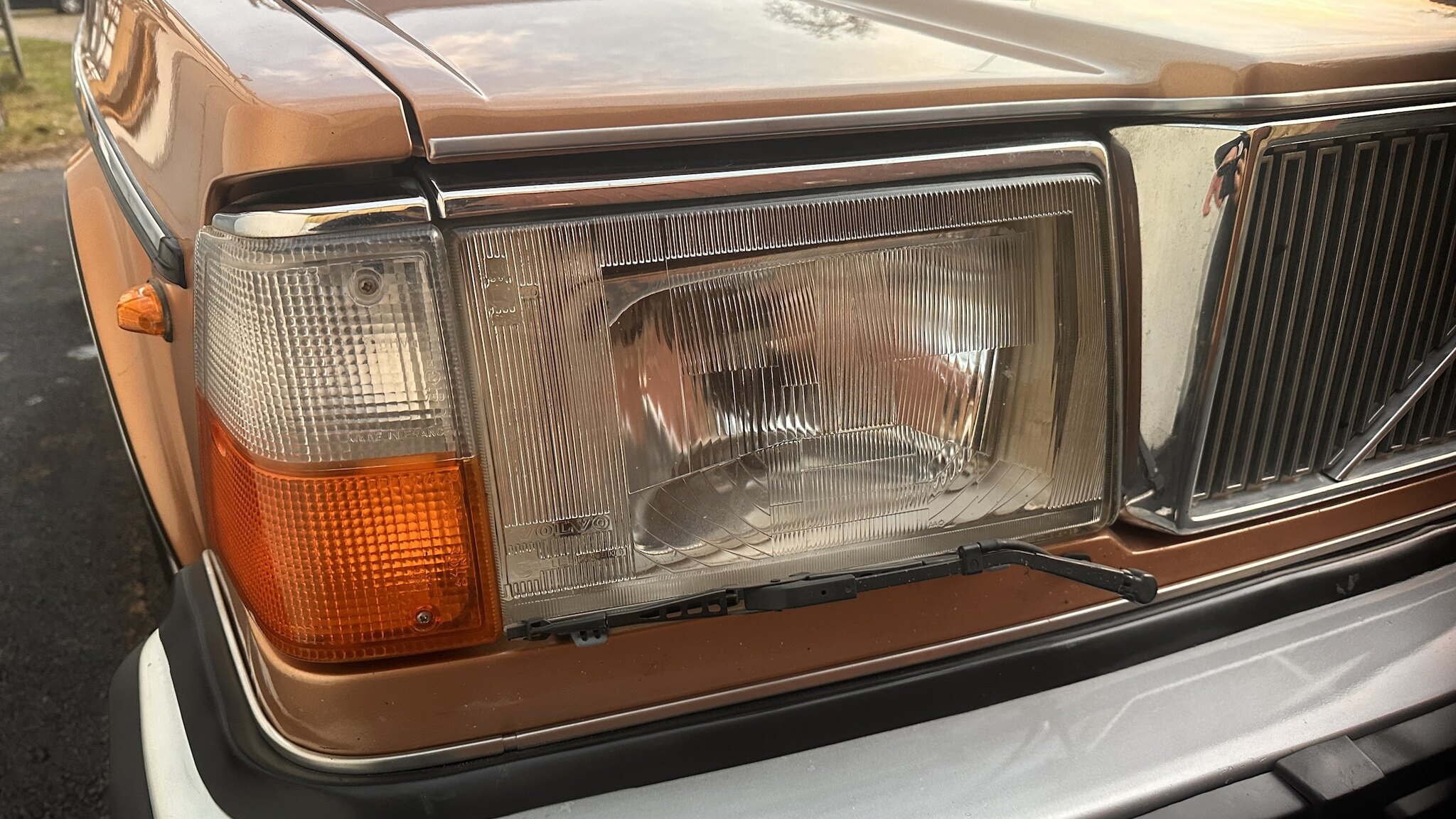 Exteriörbild på 1981 Volvo 244 GLE D6