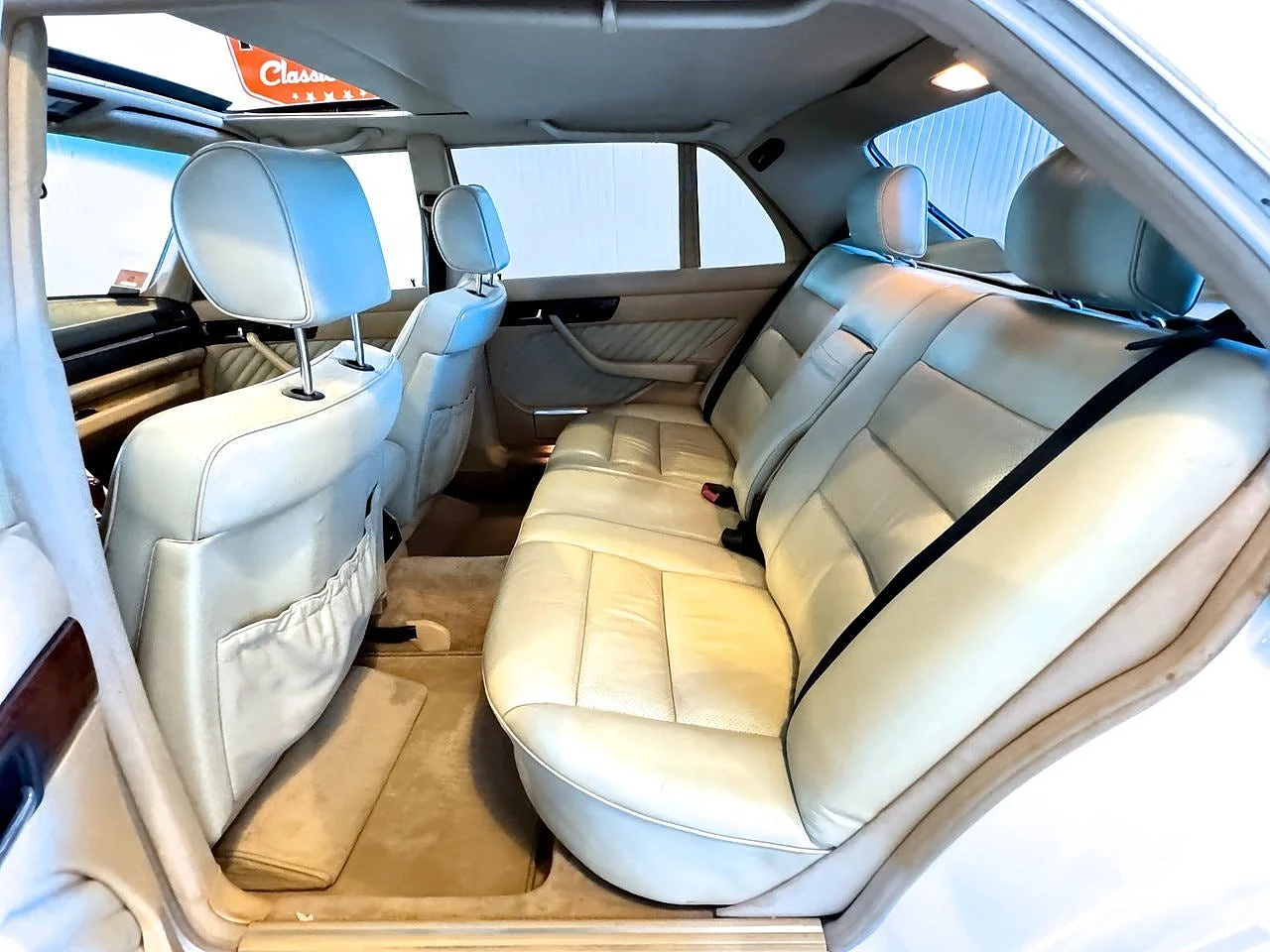 Bild von 1991 Mercedes-Benz S560 (19)