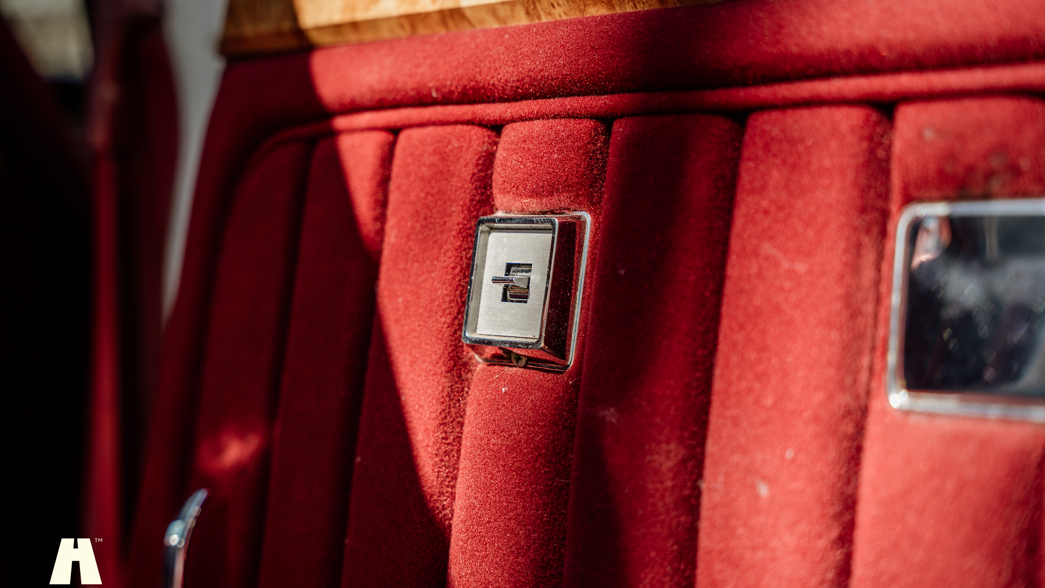 Interior image of 1976 Ford Mercury Monarch Ghia (33)