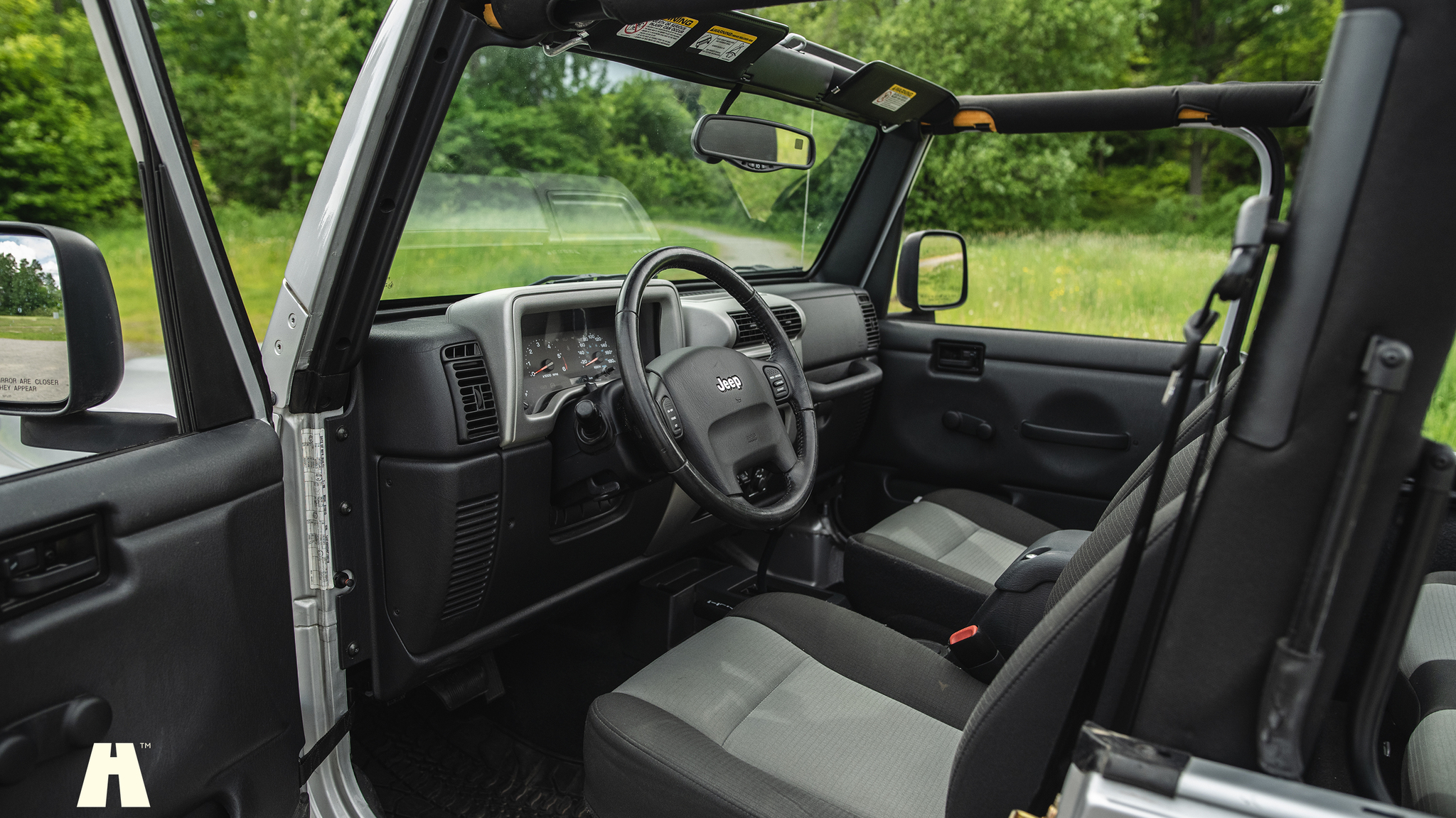 Interior image of 2006 Jeep Wrangler 4.0L Sahara 