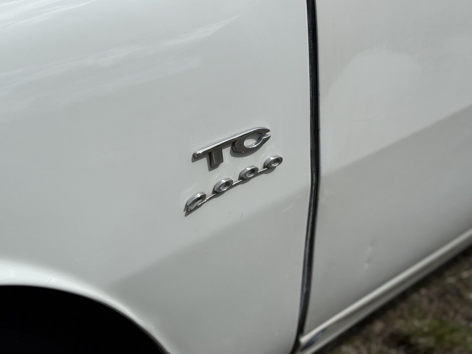 Exterior image of 1967 Rover 2000 TC 2.0 OHC