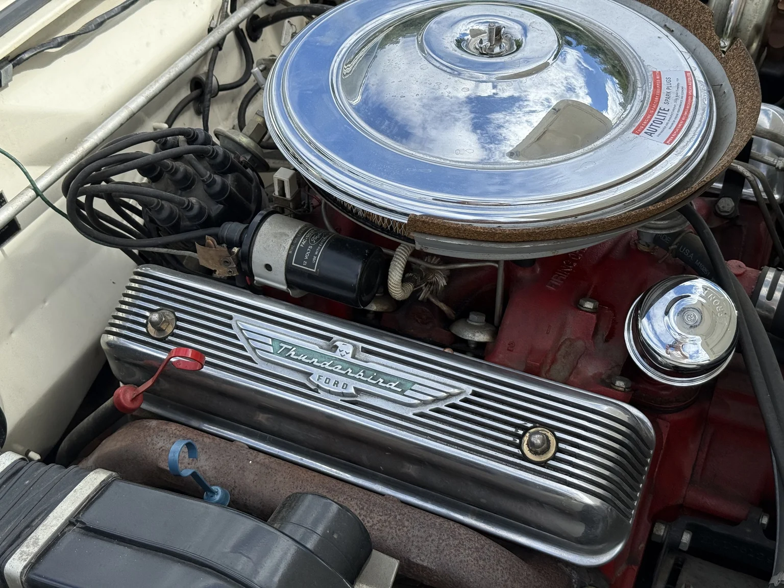 Image of 1957 Ford Thunderbird mechanics (9)