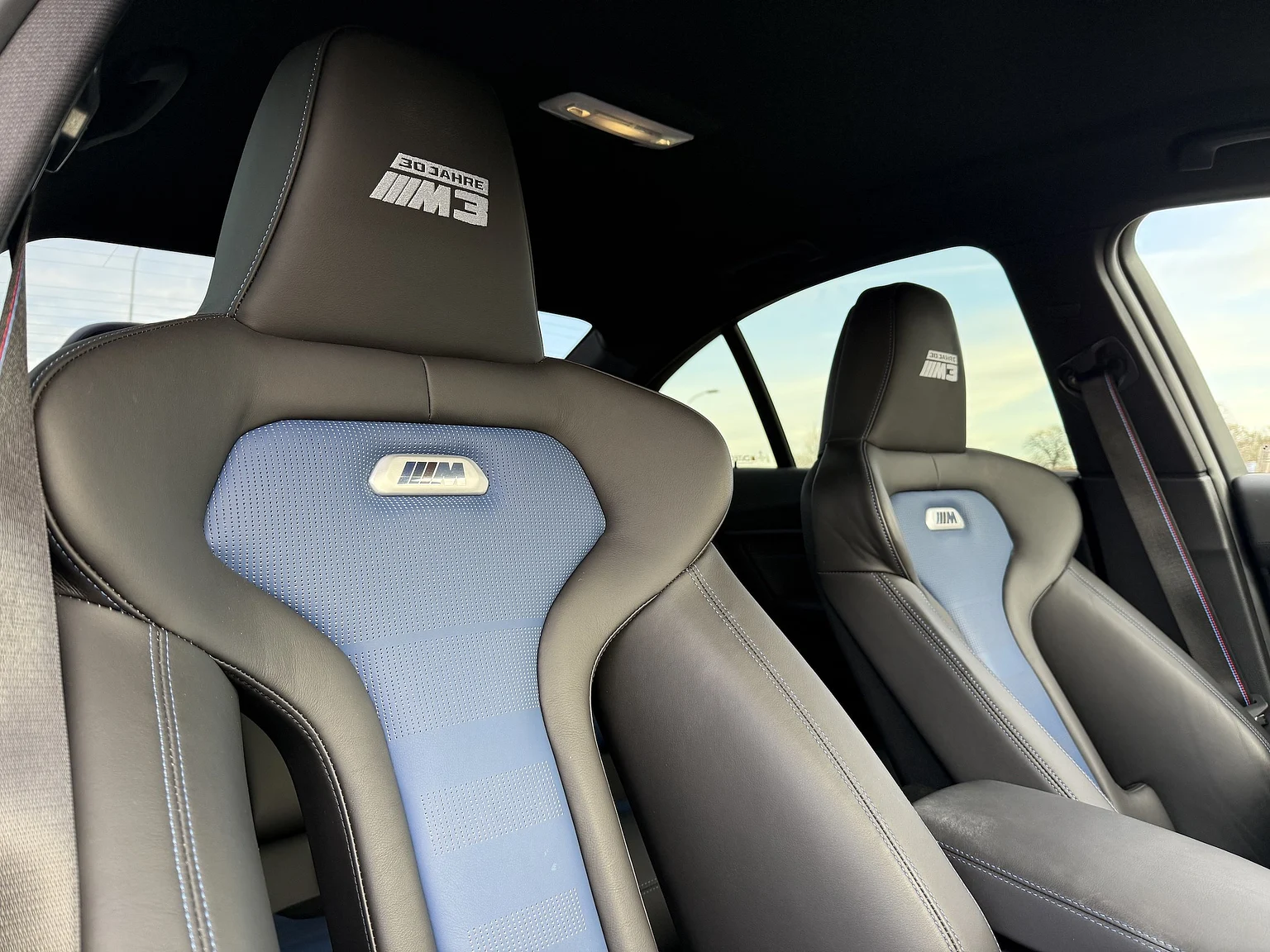 Interior image of 2017 BMW M3 Competition 30 Jahre (26)