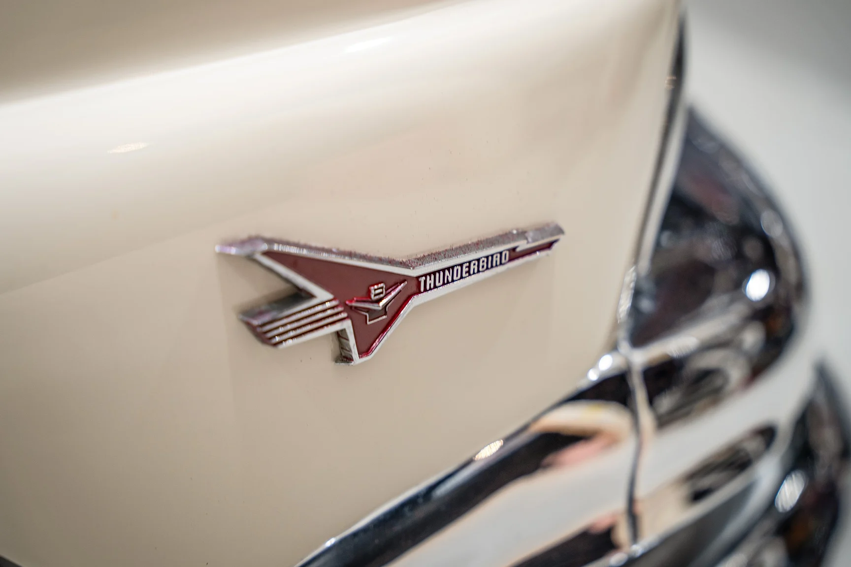 Aussenfoto 1956 Ford Fairline Sunliner V8 (19)