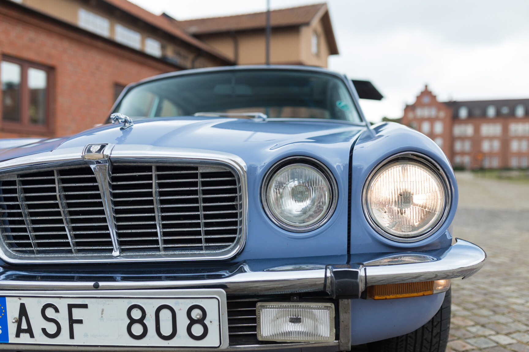 Aussenfoto 1975 JAGUAR XJ6  (21)