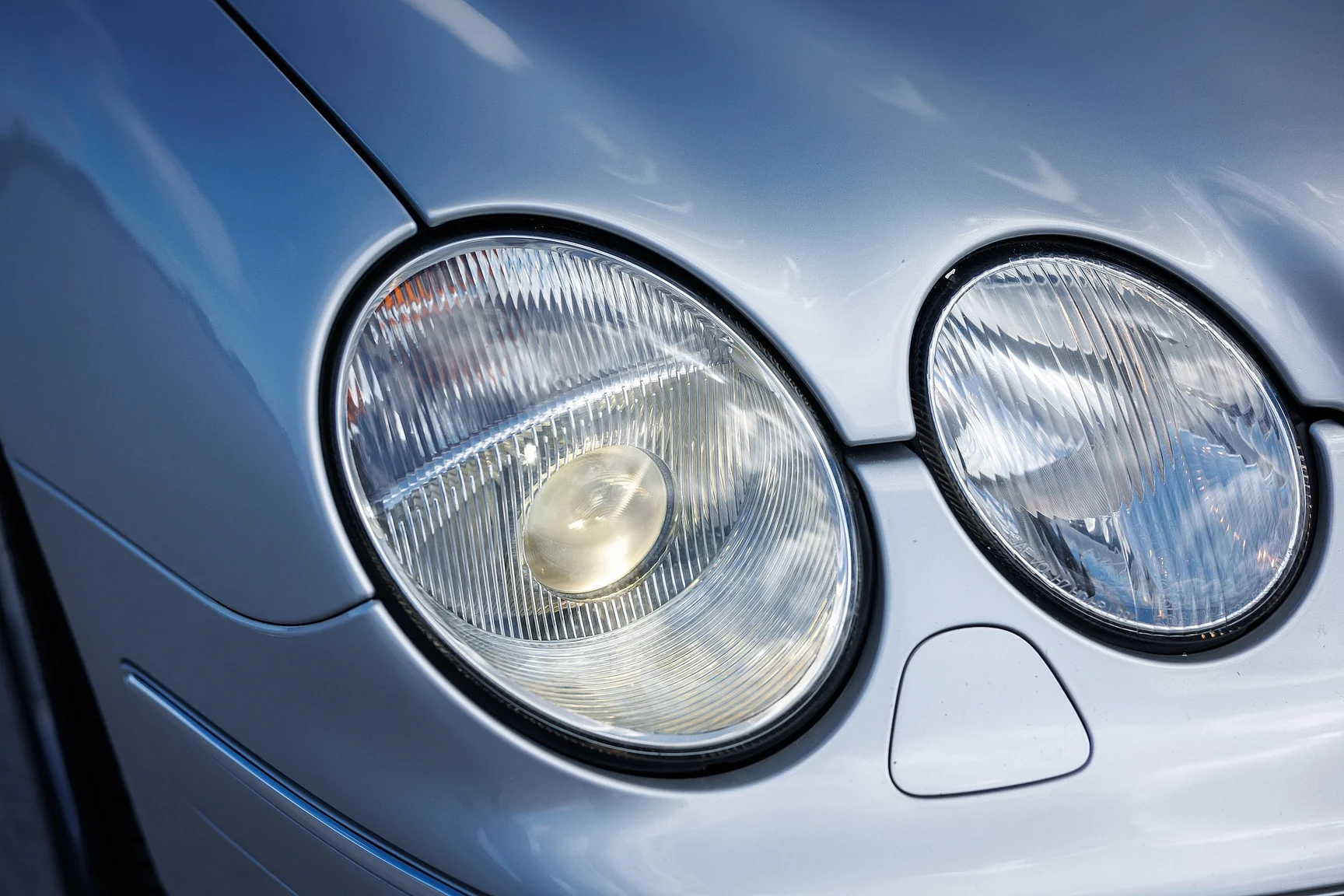 Exteriörbild på 2000 Mercedes-Benz CL 600 (12)