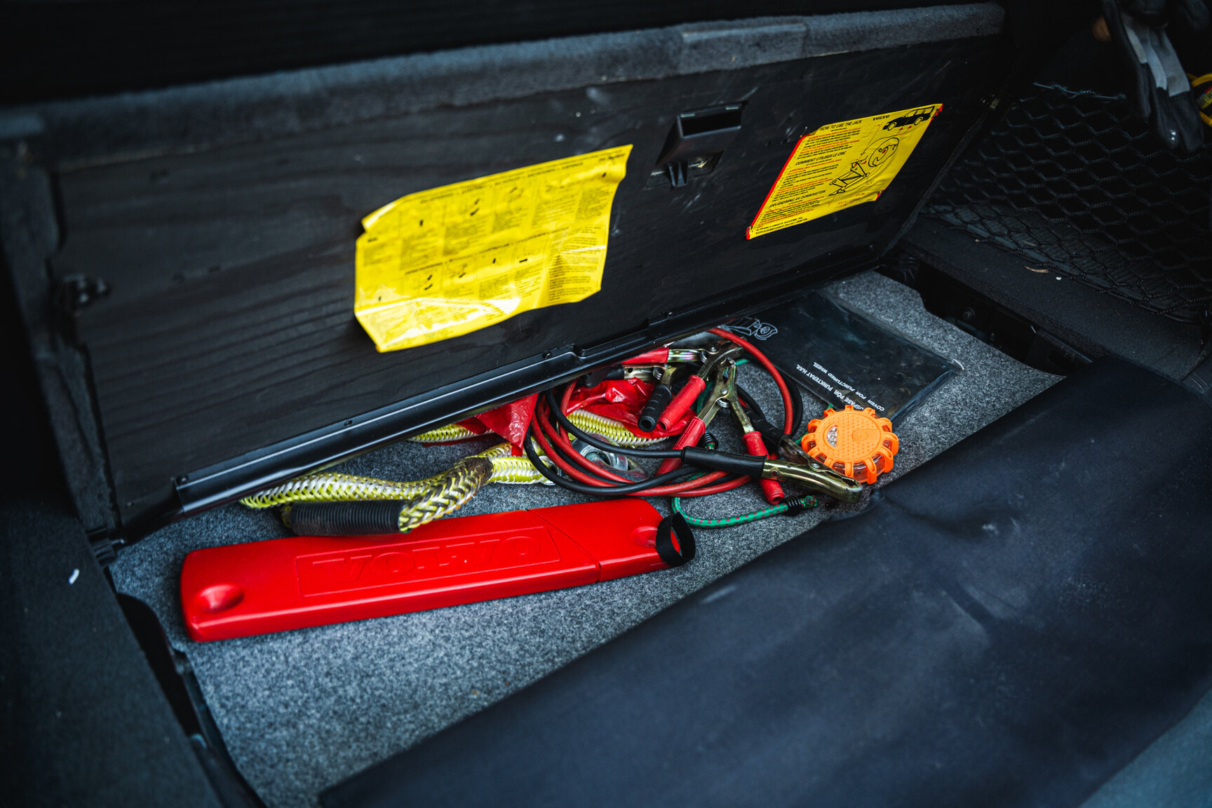 Interior image of 2000 Volvo V70 XC