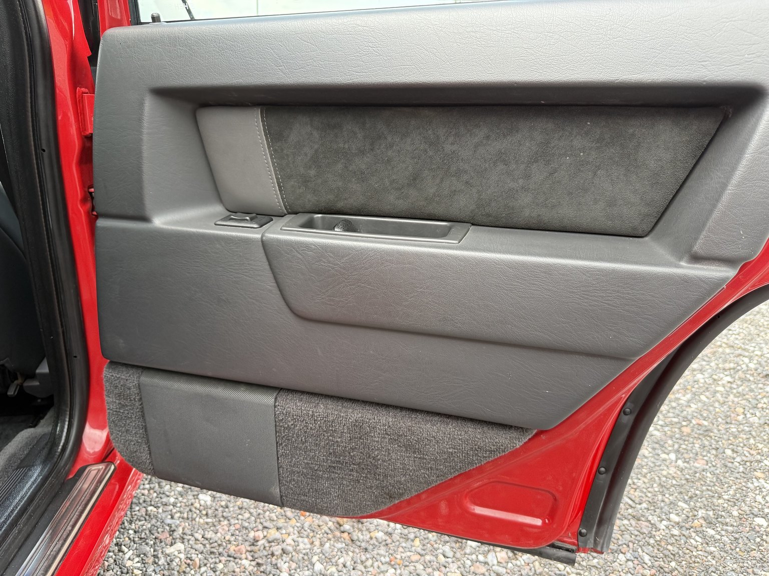 Interior image of 1996 Volvo 850 R "T-Röd"