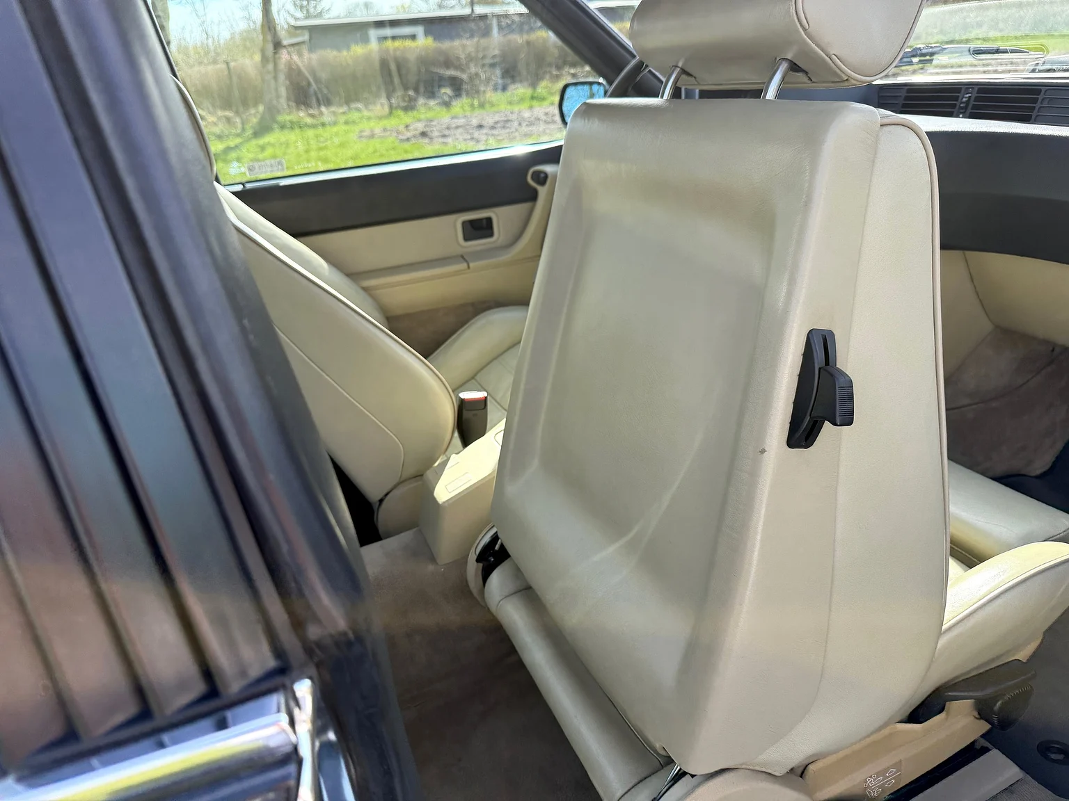 Innenraumfoto von 1985 BMW 635 CSiA (E24) (98)