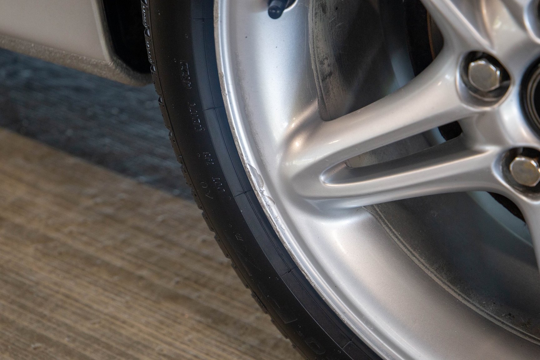 Exterior image of 1999 Volvo C70 2.5 T Manuell