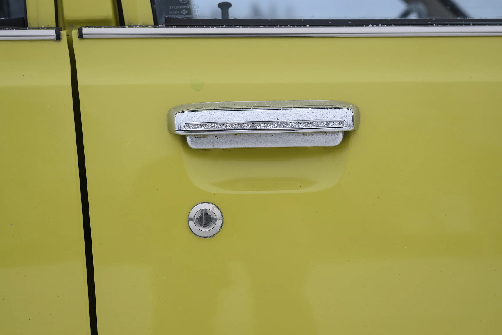 Exteriörbild på 1975 Toyota Corolla KE30 (38)