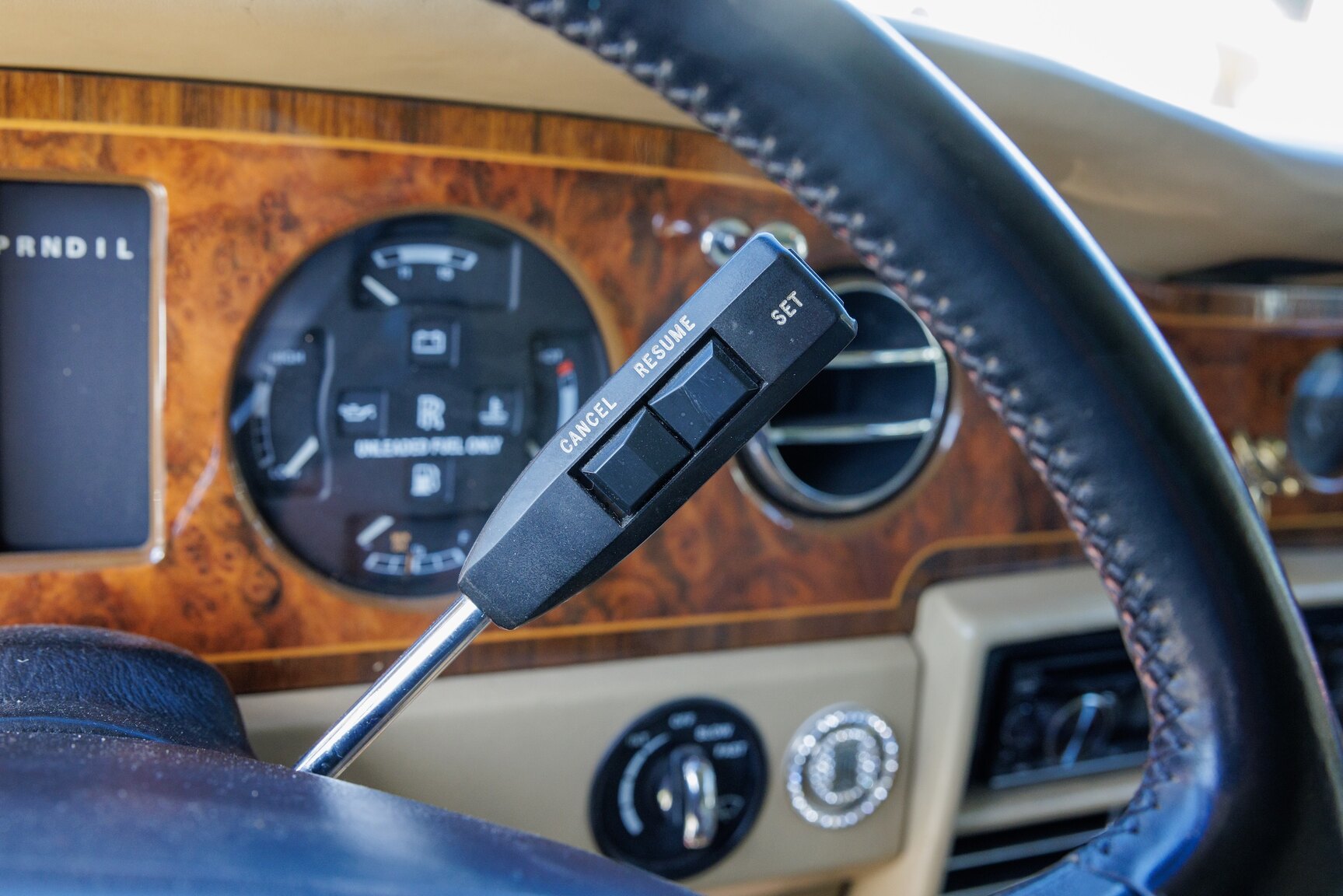 Innenraumfoto von 1991 Rolls Royce Silver Spur LWB