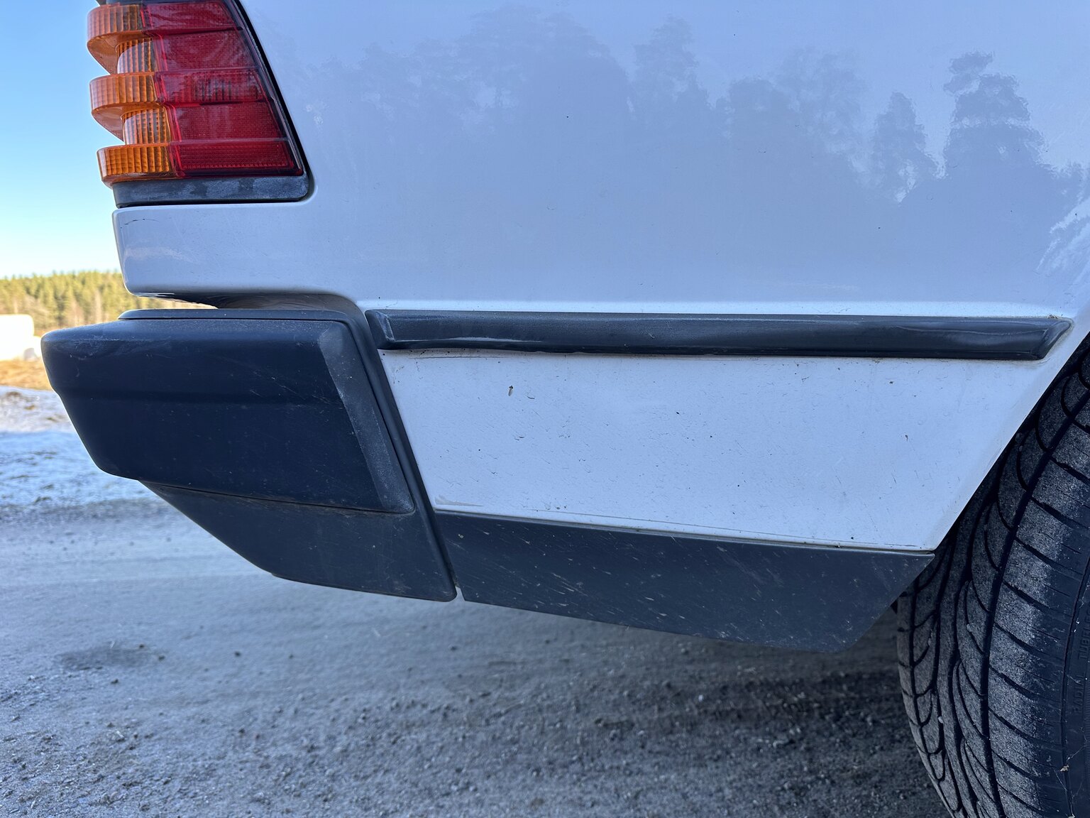 Aussenfoto 1988 Mercedes-Benz 190 E 2.3 (63)