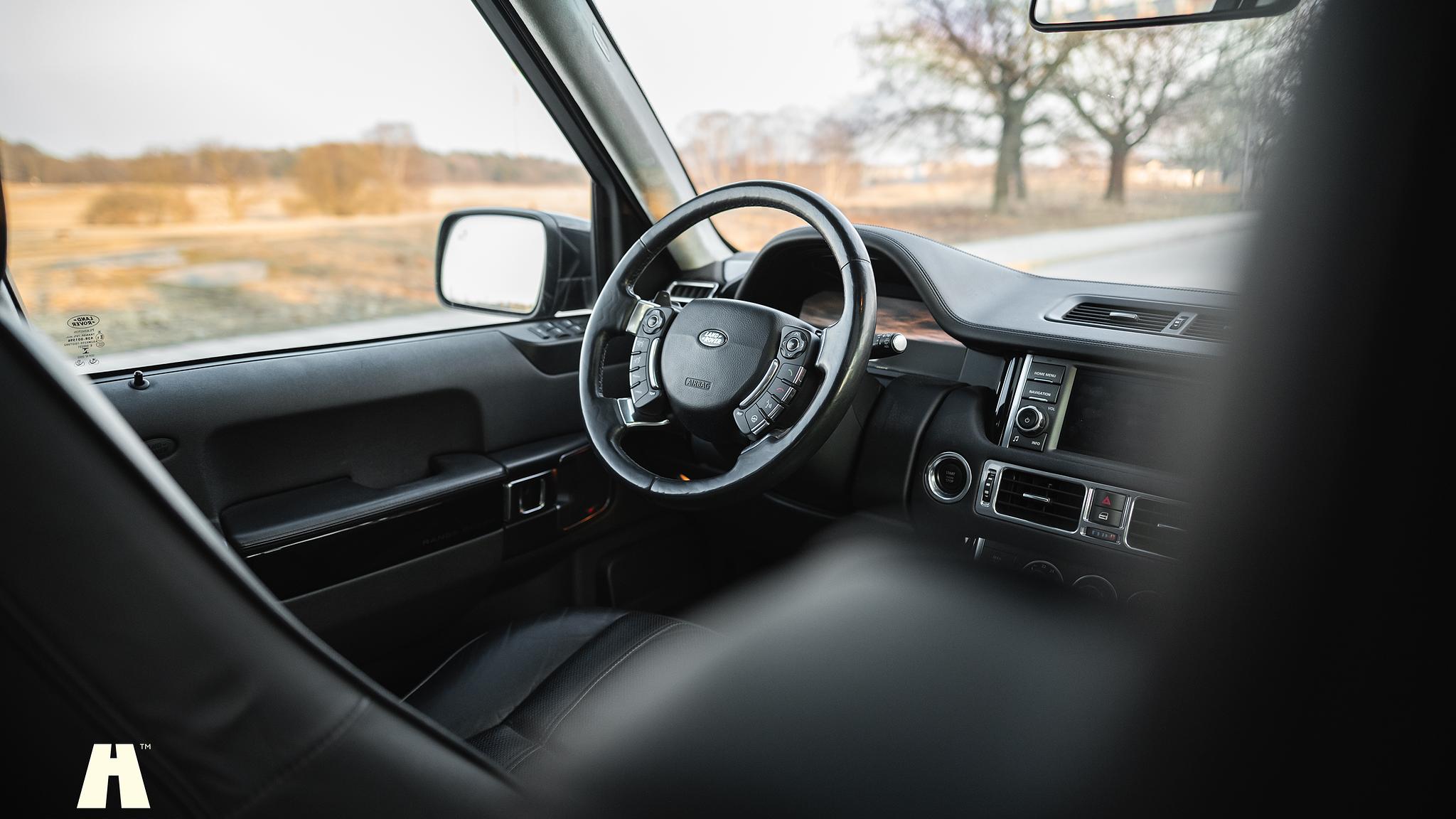 Interior image of 2012 Land Rover Range Rover Westminster TDV8 (L322)