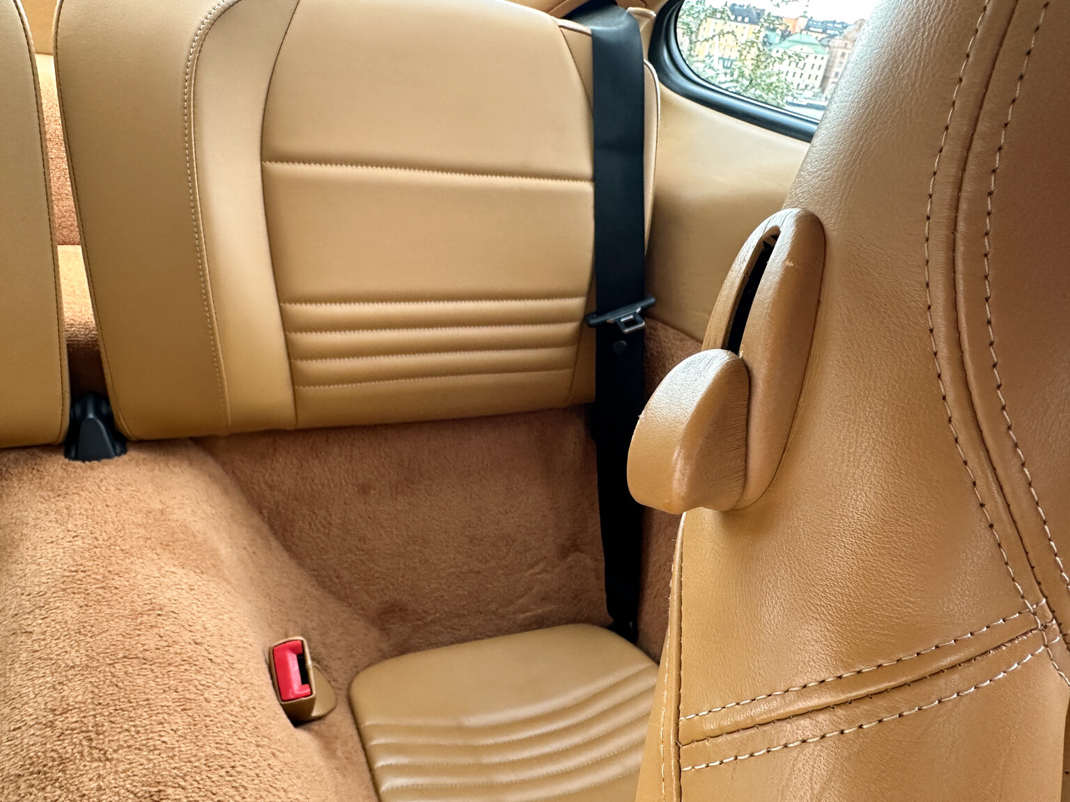 Interior image of 2004 Porsche 911 Carrera 4